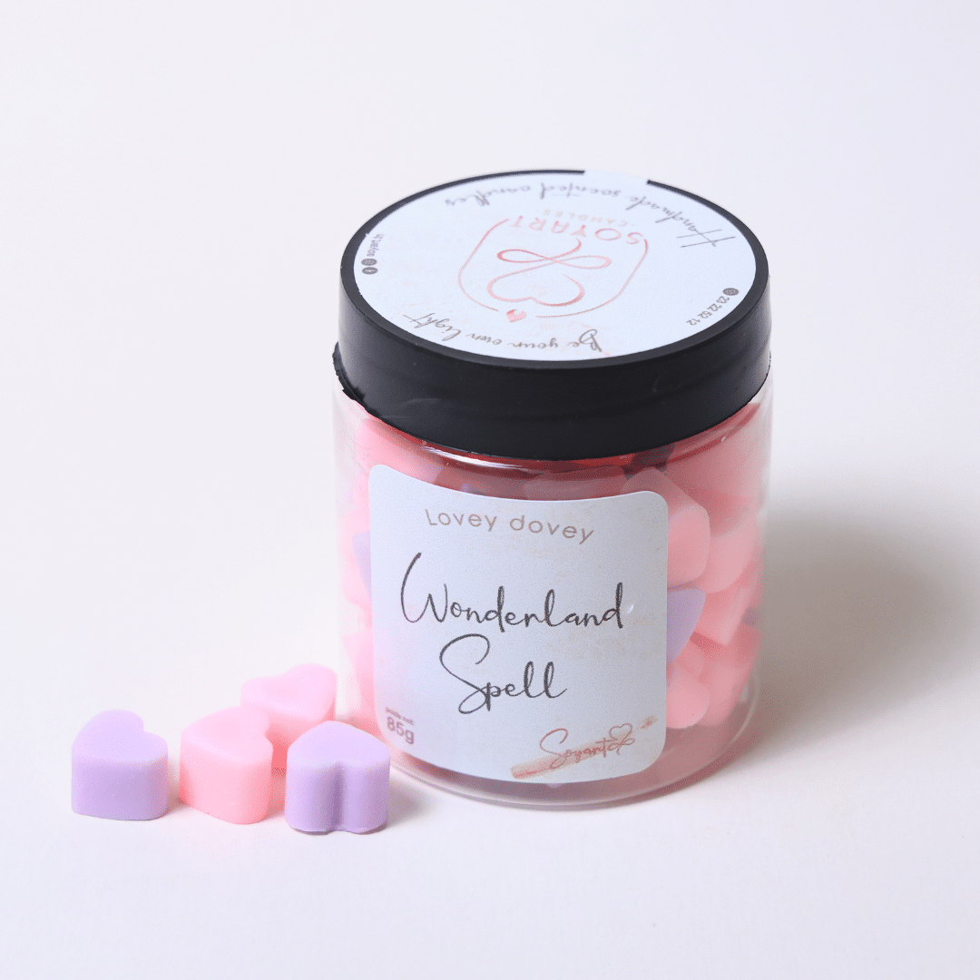 Mini scented melts with a small heart "Wonderland spell"