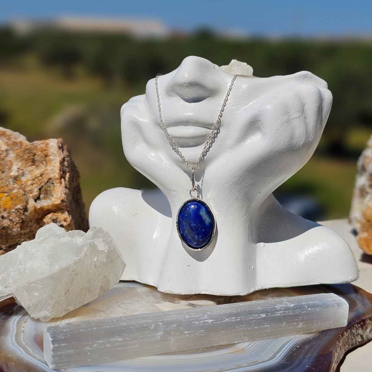 collier lapis lazuli en argent 925 pour une élégance unique