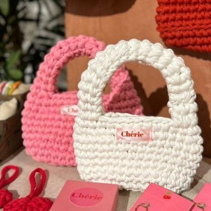 Sac en crochet tendance pour un style unique et irrésistible