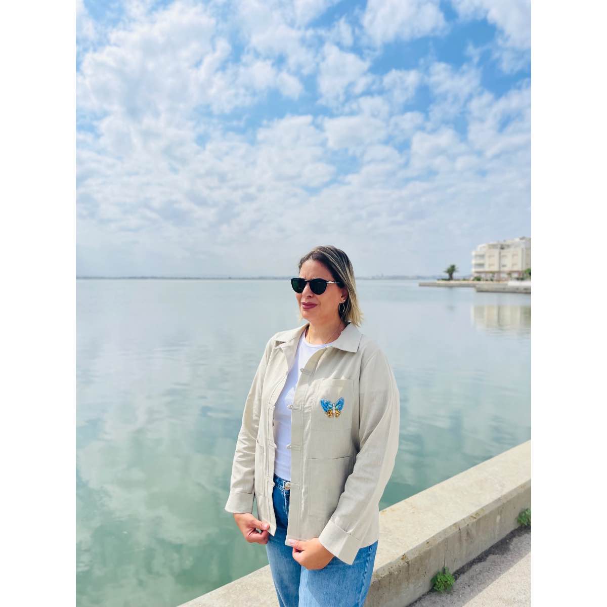 Veste beige élégante pour un style chic et intemporel