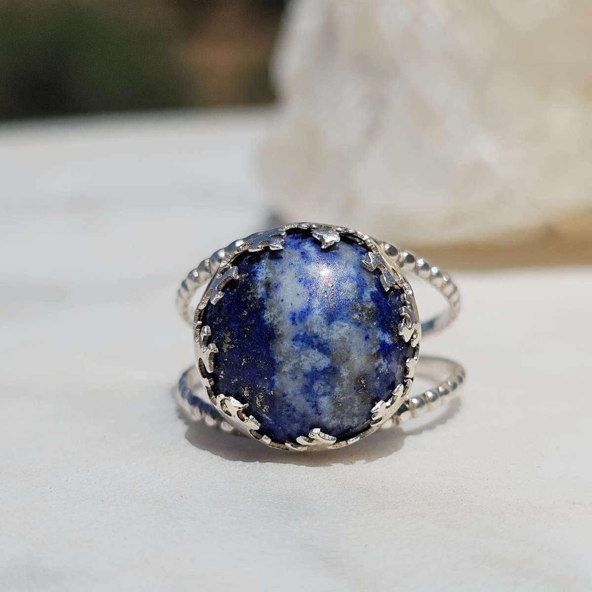 bague lapis lazuli en argent 925 éclatante et unique