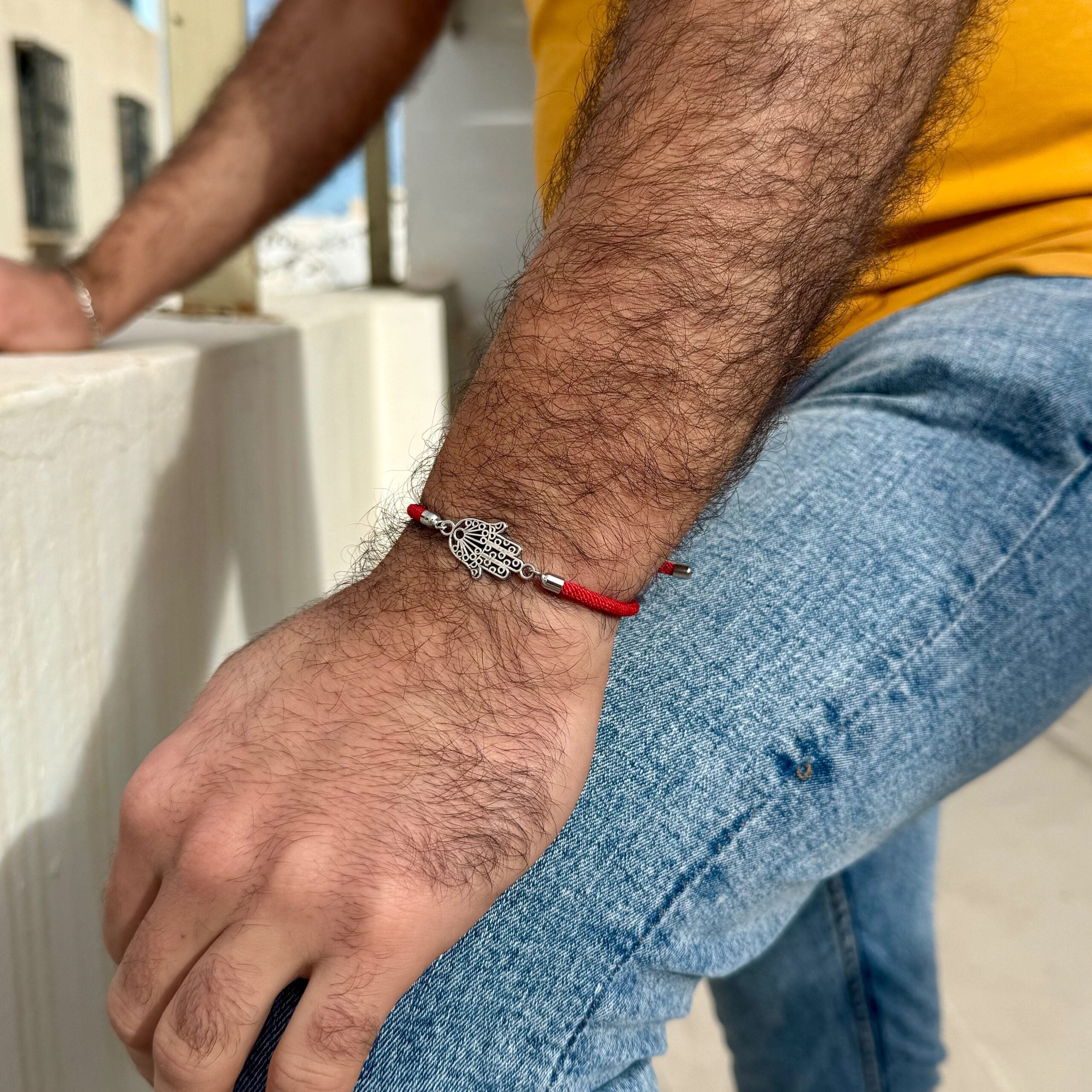 Bracelet Cordon Rouge motif Khomsa ajustable