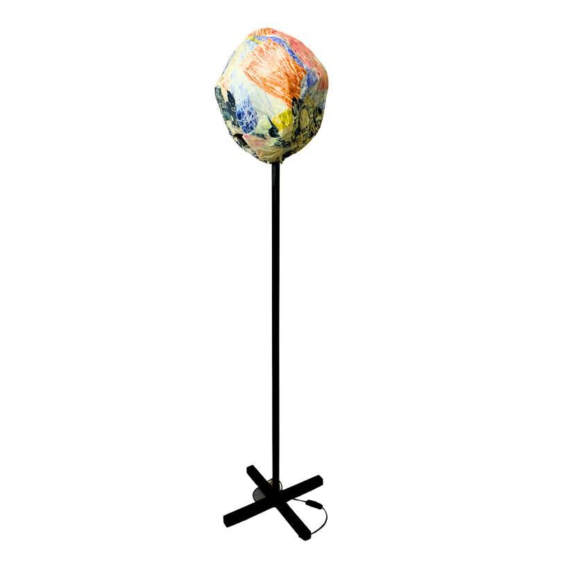 Upcycled paper lamp with support
