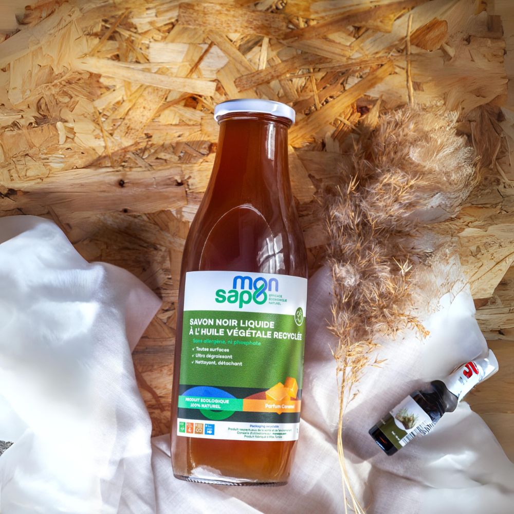 Caramel-scented household liquid black soap