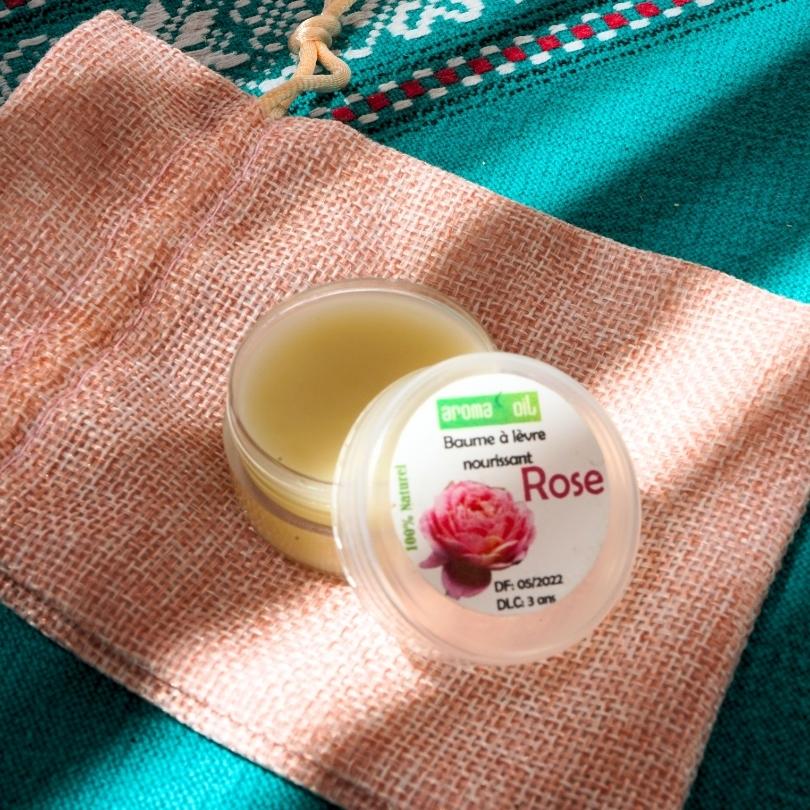 Natural effect pink nourishing lip balm