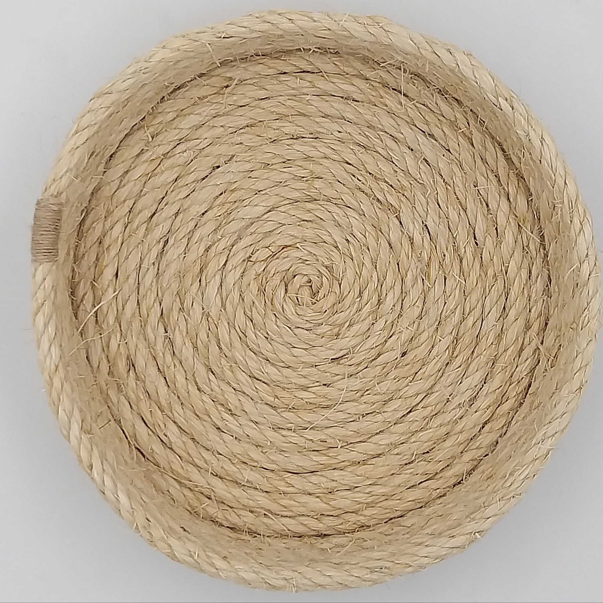 Corbeille rond - En sisal – Diamètre 18 cm - artisanat Tunisien fait main | ILEYCOM