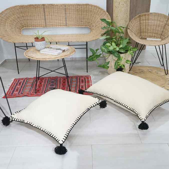 Coussin style berbère, coussin brodé, coussin avec broderie, coussin hand made 1 - artisanat Tunisien fait main | ILEYCOM