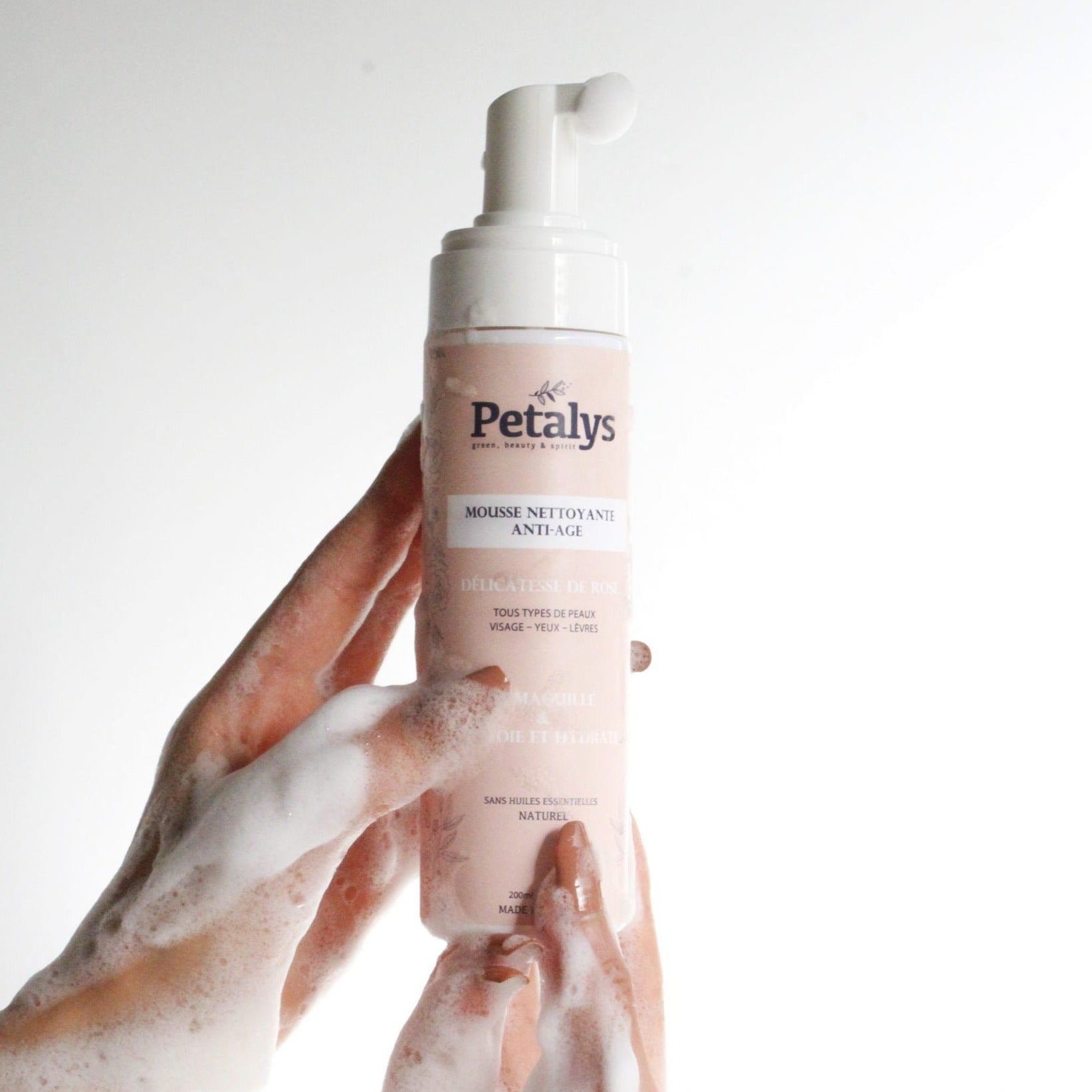 Mousse nettoyante anti-âge 'Délicatesse de Rose' riche en collagène et extrait d - artisanat Tunisien fait main | ILEYCOM