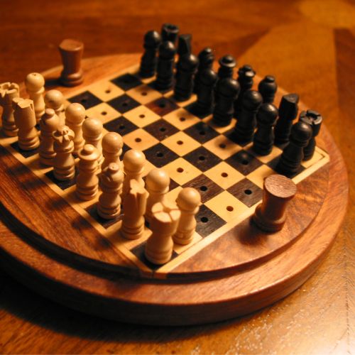 Jeux d’échecs en bois d’olivier