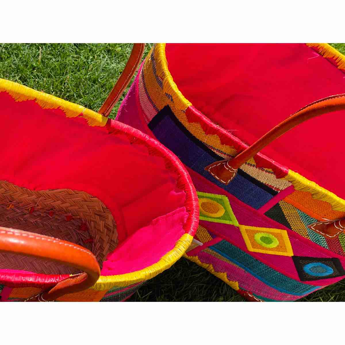 couffin raphia brodé main luxe avec anses cuir irrésistible