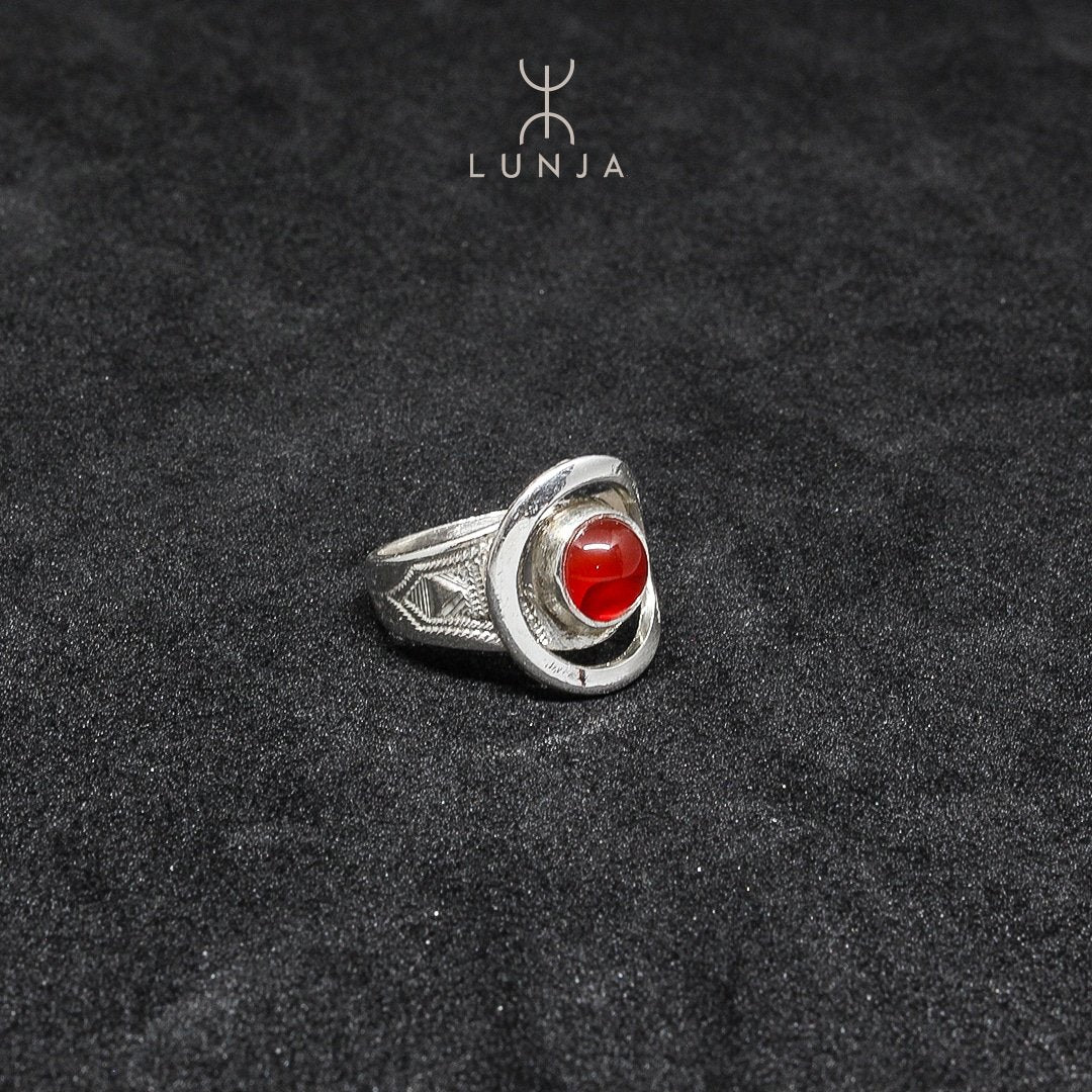 Bague agadez en onyx rouge naturelle et argent Massif 990 ( Taille 55/56)