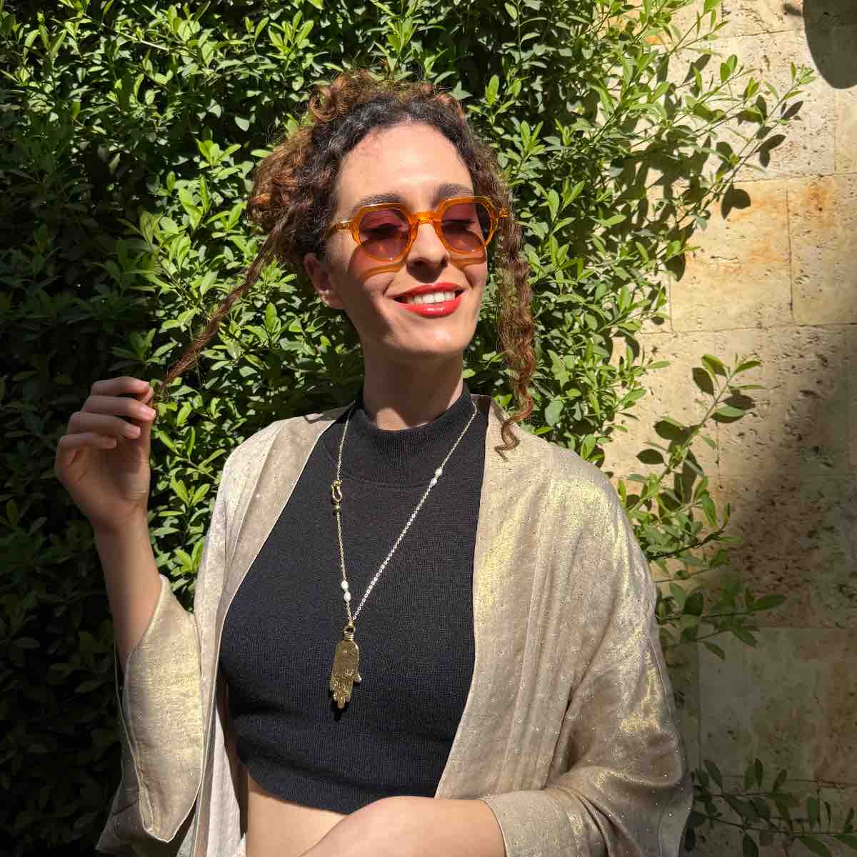 Collier khomsa doré artisanal en laiton pour briller avec élégance