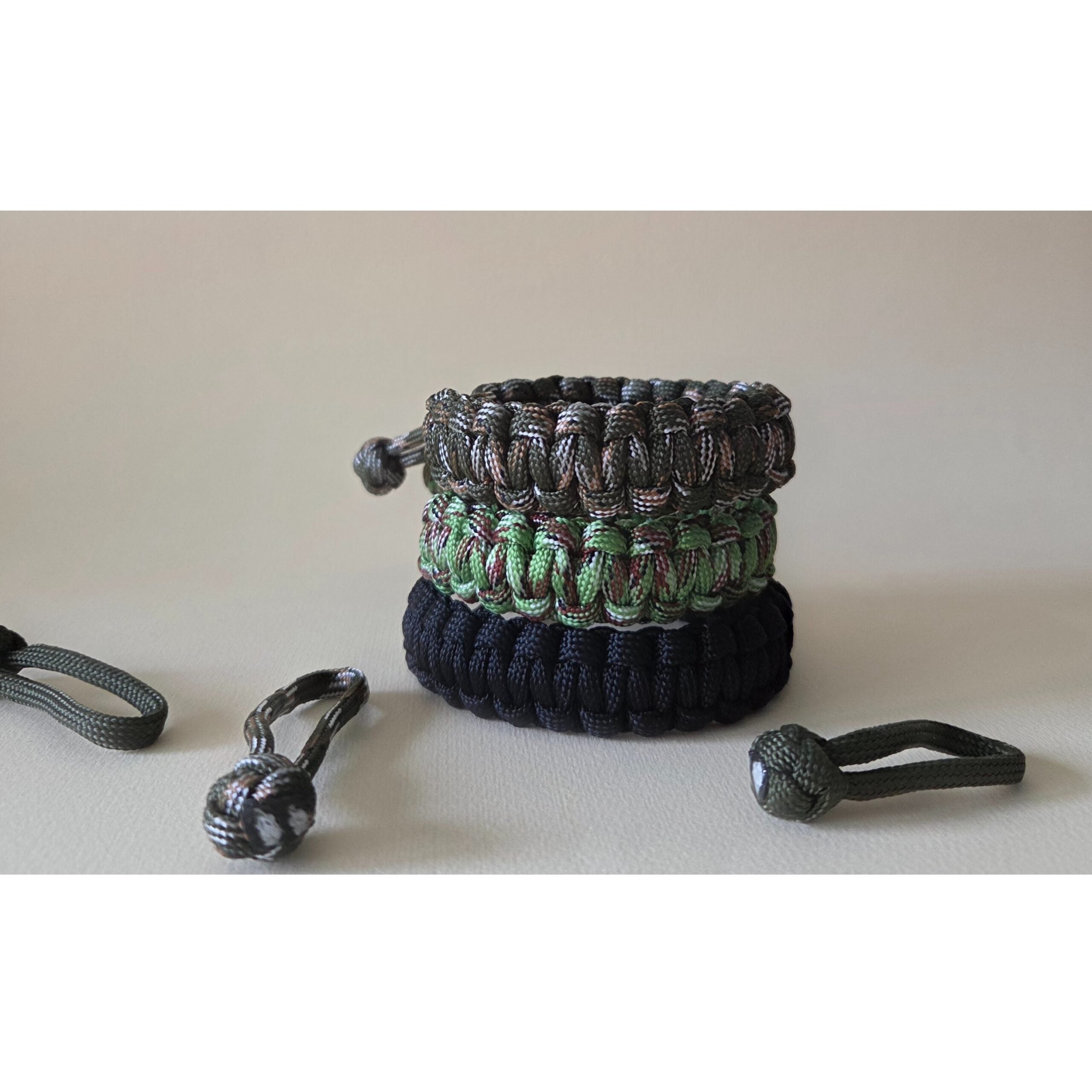 Bracelet paracorde robuste pour aventuriers