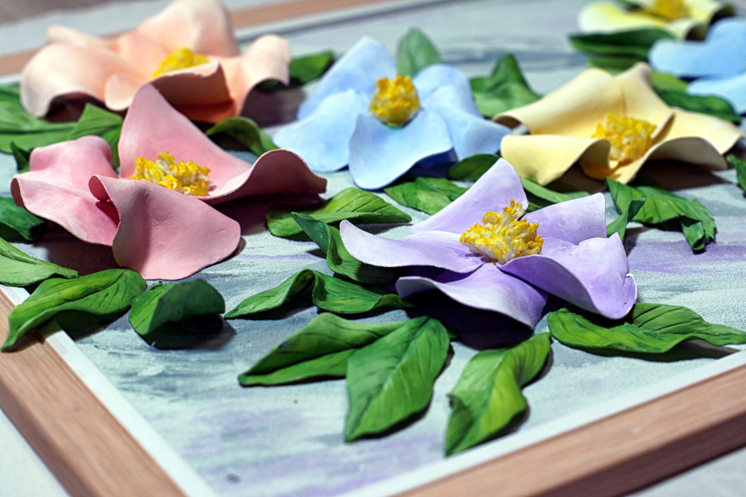 Fleurs 3D : L'Art Floral Sculpté pour Éclairer Votre Intérieur