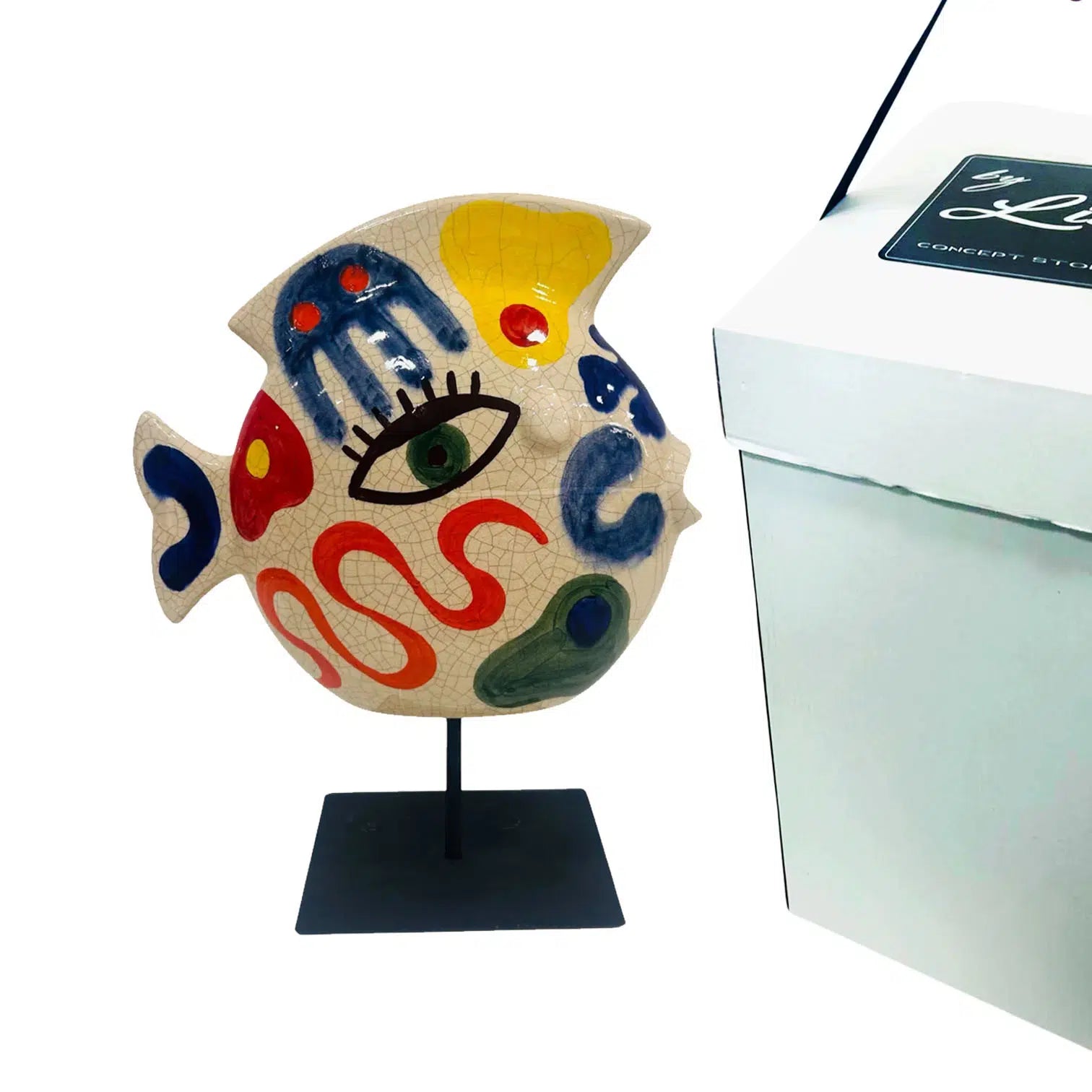 Sculpture poisson coloré en céramique sur socle métallique