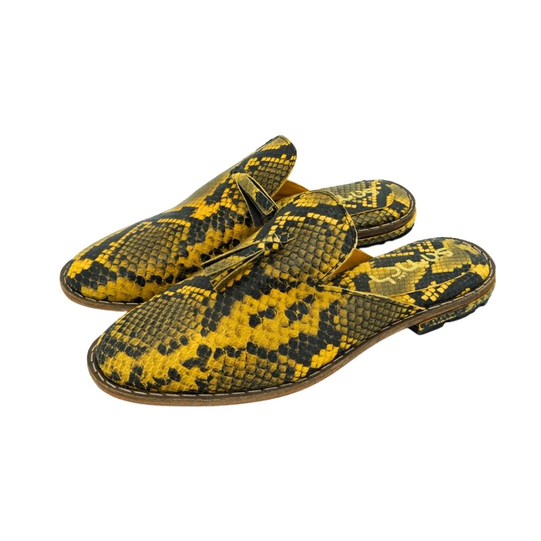 “Taïpan” unisex yellow leather slipper, upcycled balgha