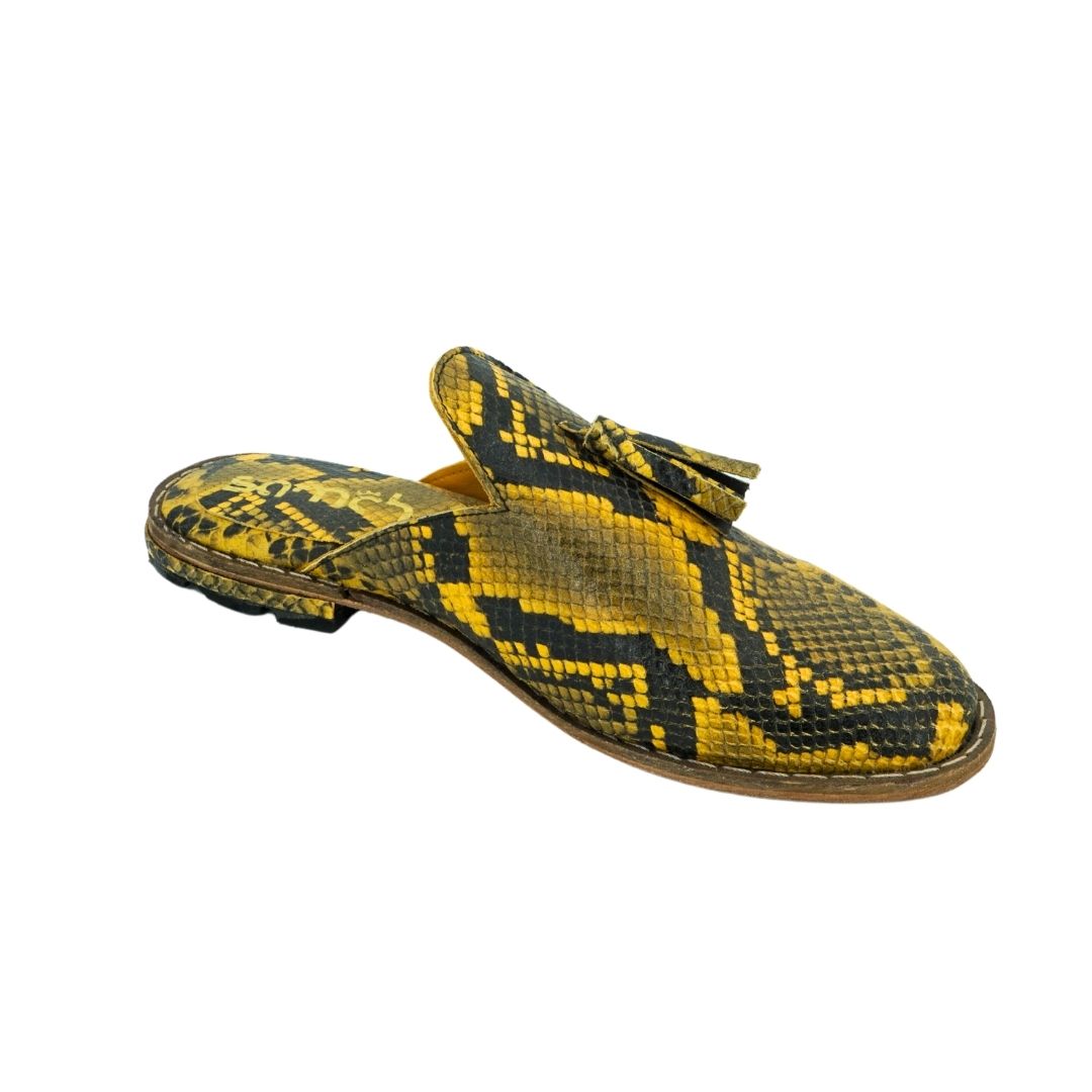 “Taïpan” unisex yellow leather slipper, upcycled balgha