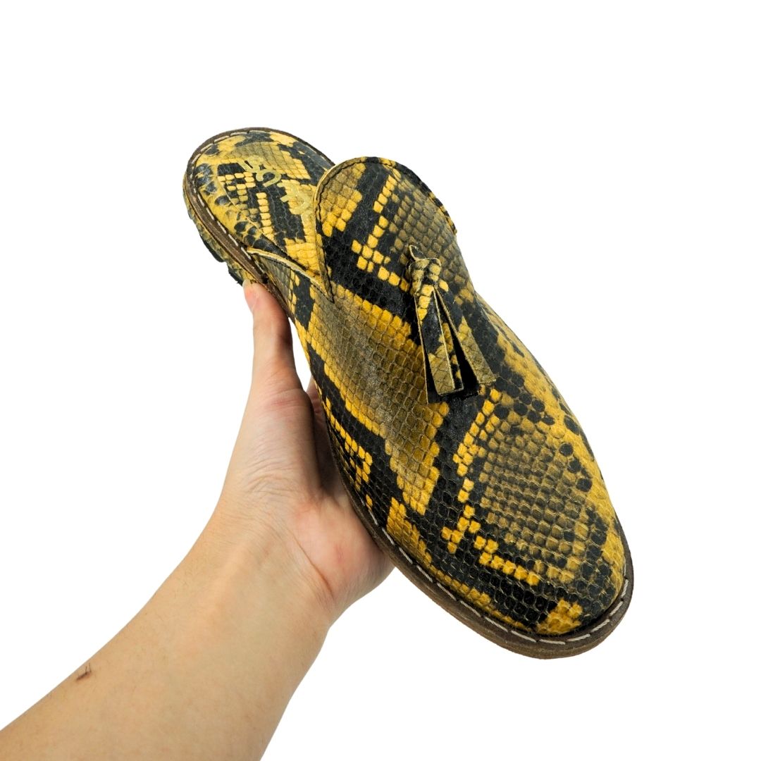 “Taïpan” unisex yellow leather slipper, upcycled balgha