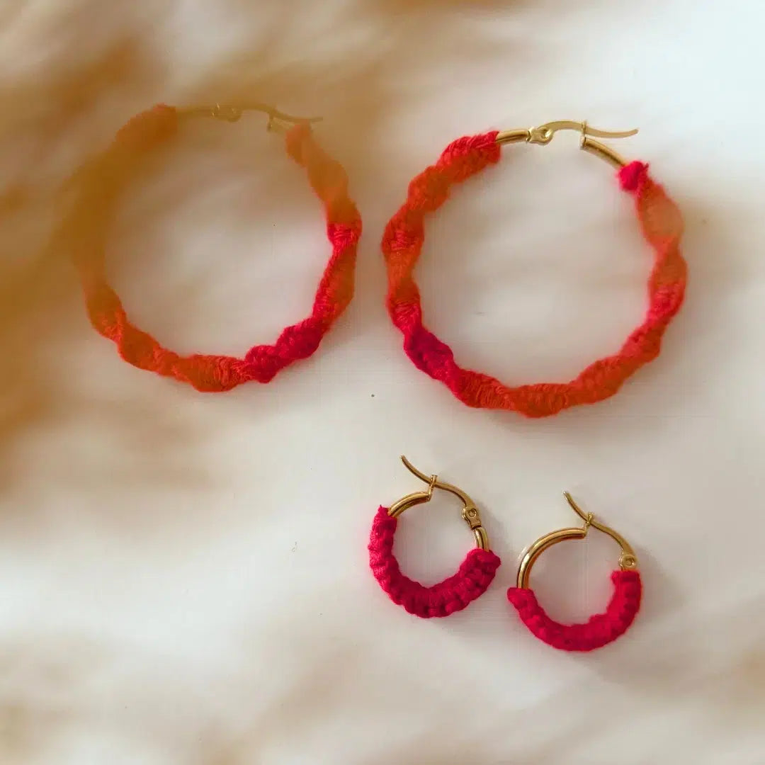 Boucles d’oreilles artisanales multicolores en coton – 2 tailles