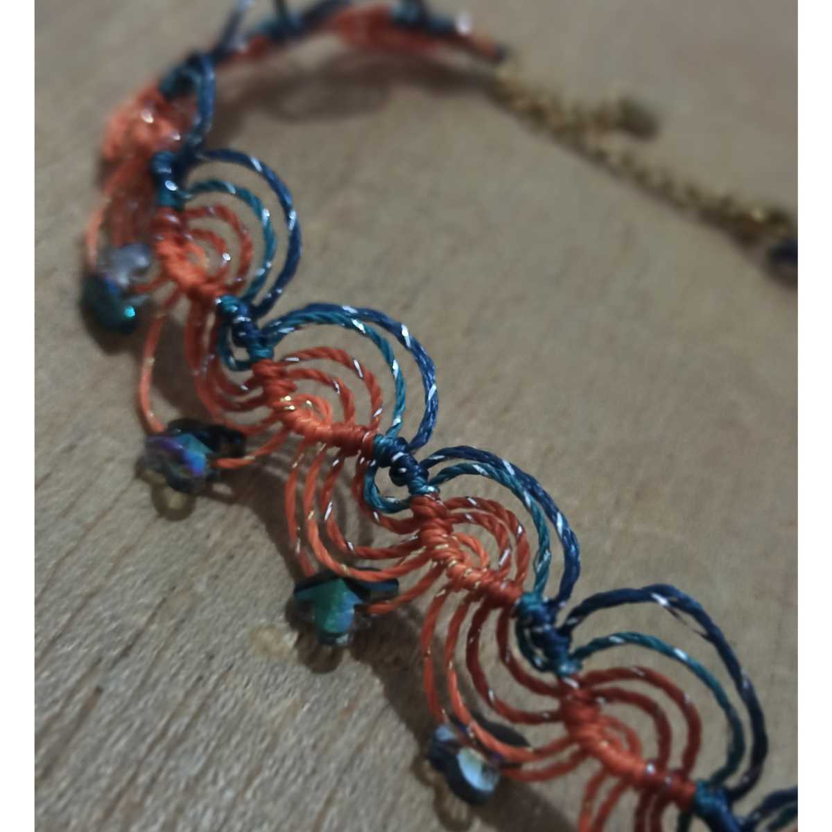 collier macramé exclusif pour un style unique et tendance