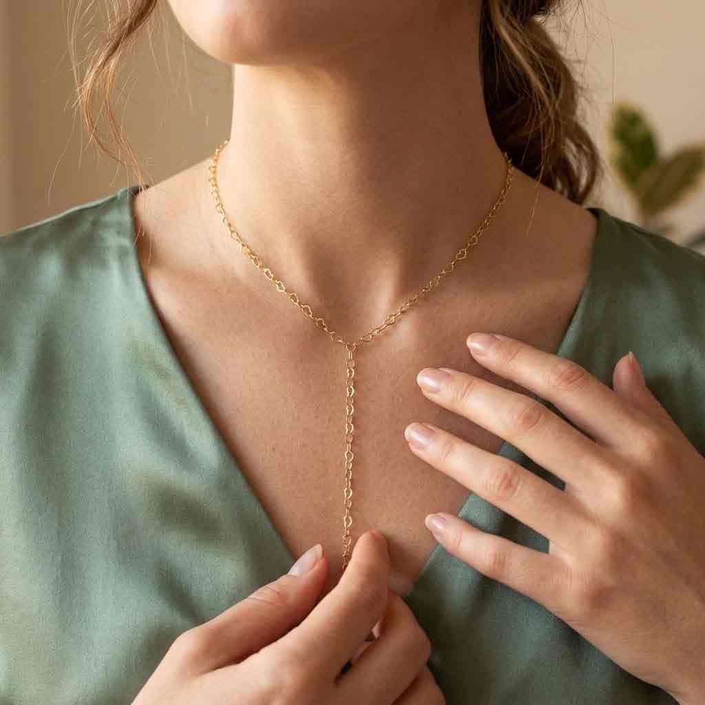 Dainty Heart Y-Necklace pour un décolleté sublimé et élégant