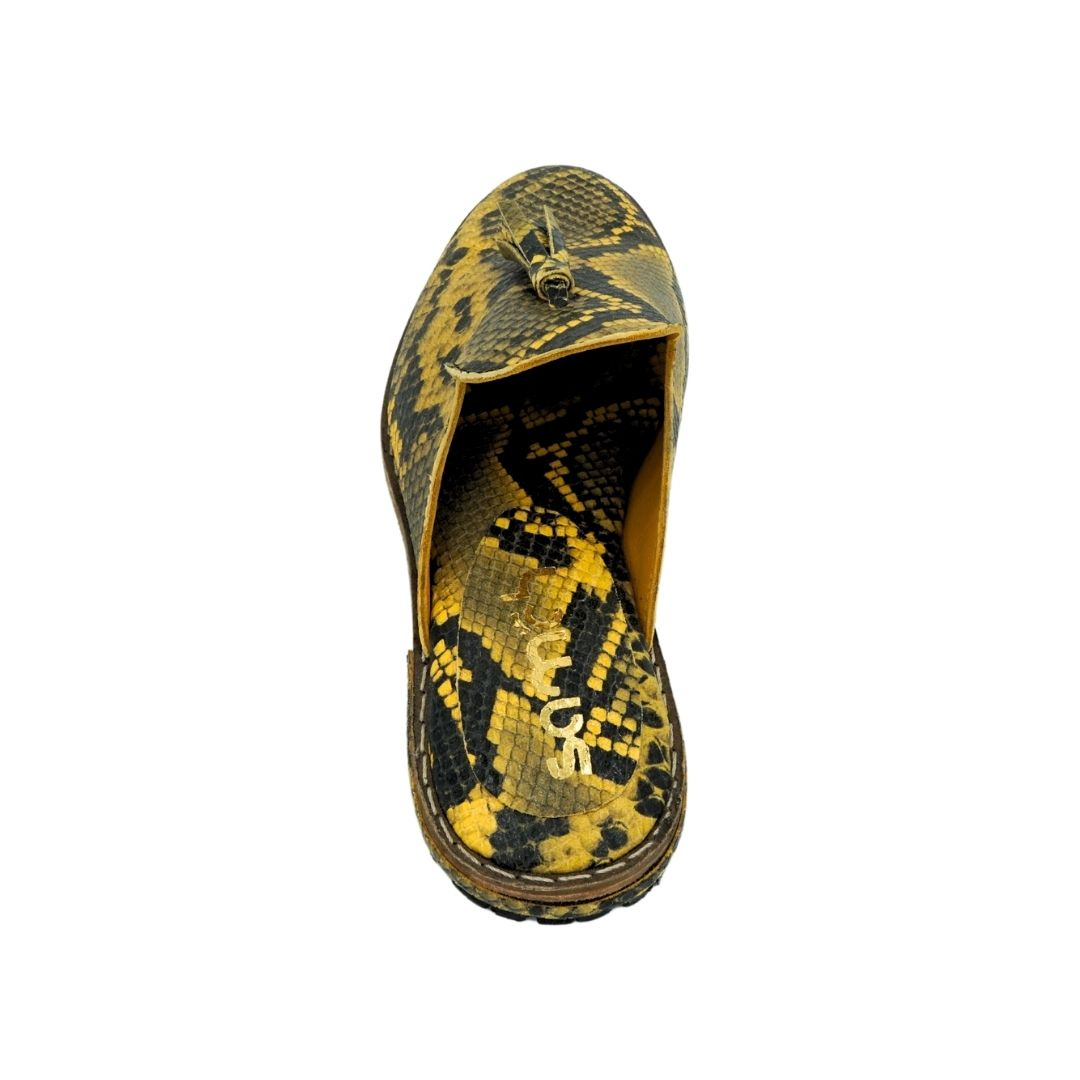 “Taïpan” unisex yellow leather slipper, upcycled balgha