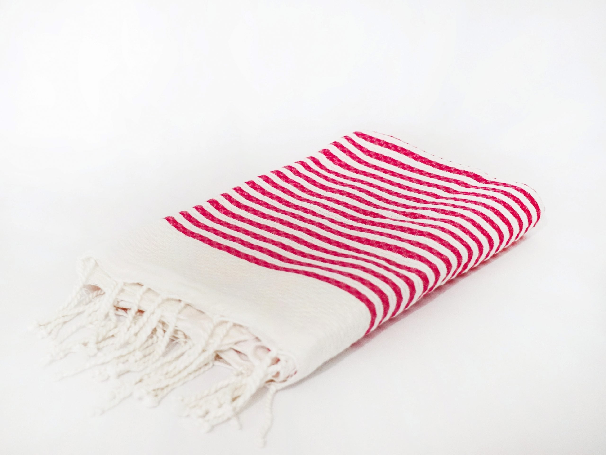 Fouta Rouge et blanc XXL - 200 cm x 100 cm- Serviette pour Hammam, Sauna, Spa, Plage ou Pique-nique - 100 % Coton - Artisanale