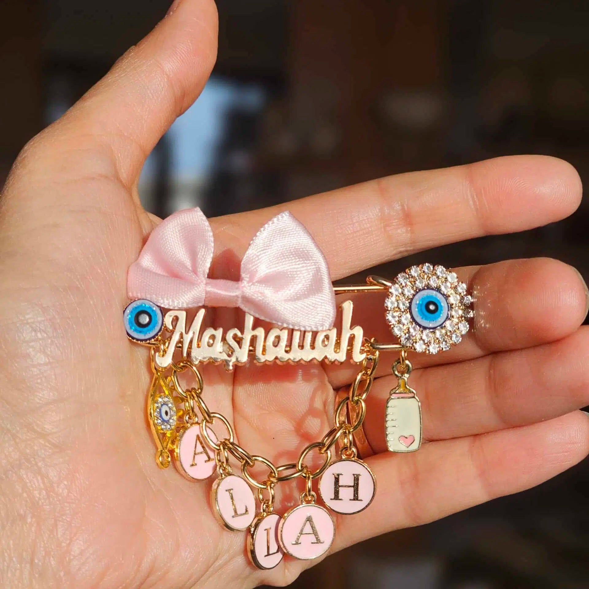 Broche Mashallah Bébé Fille Rose - Acier Inox et Zircon