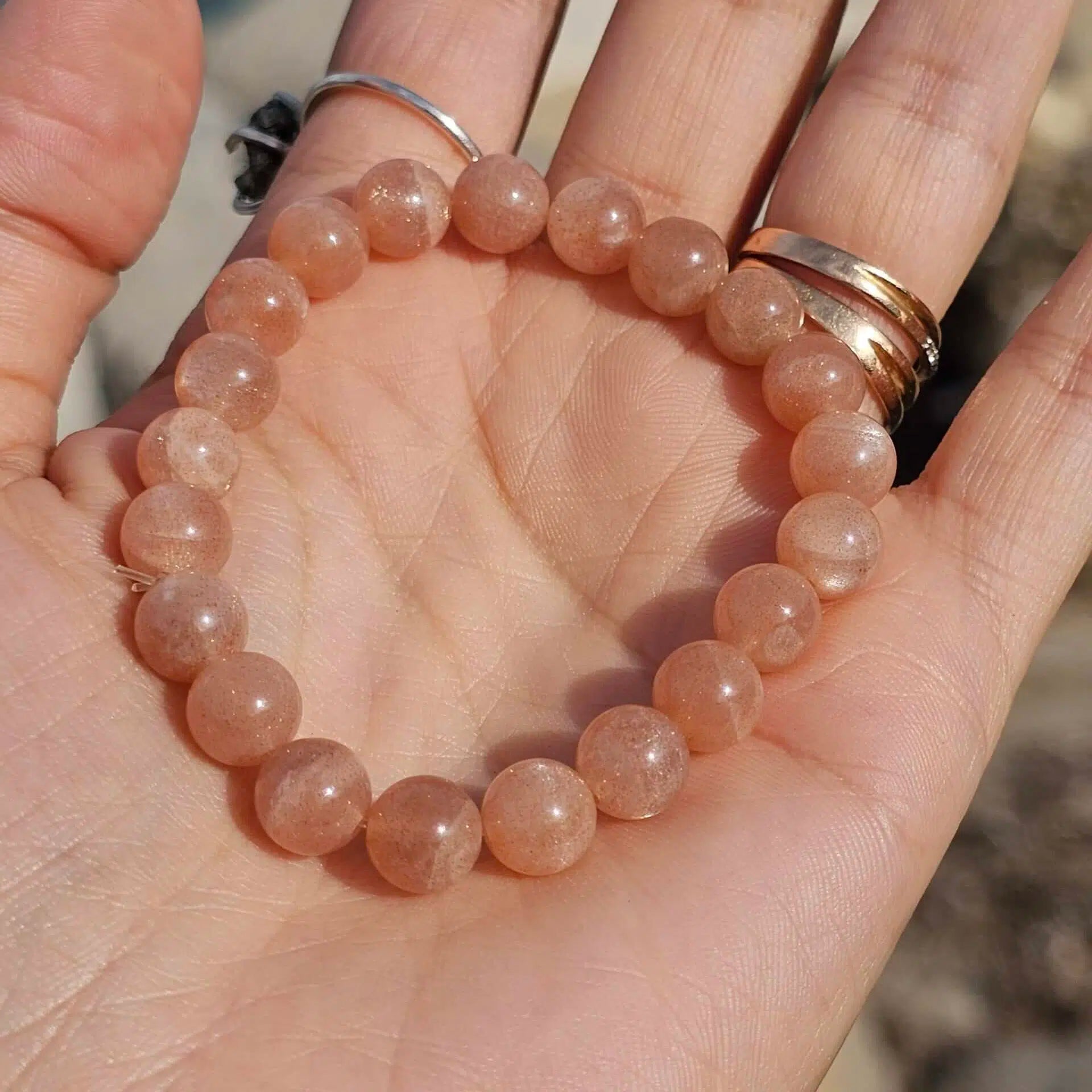 Bracelet élastique en pierre de soleil éclatante et unique