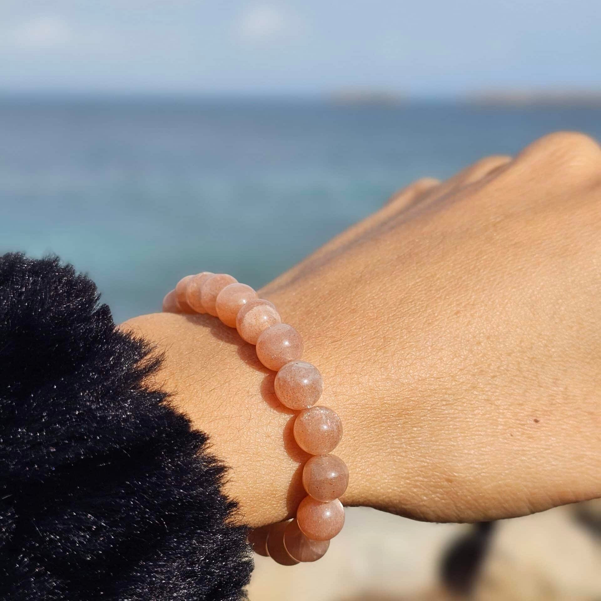 Bracelet élastique en pierre de soleil éclatante et unique