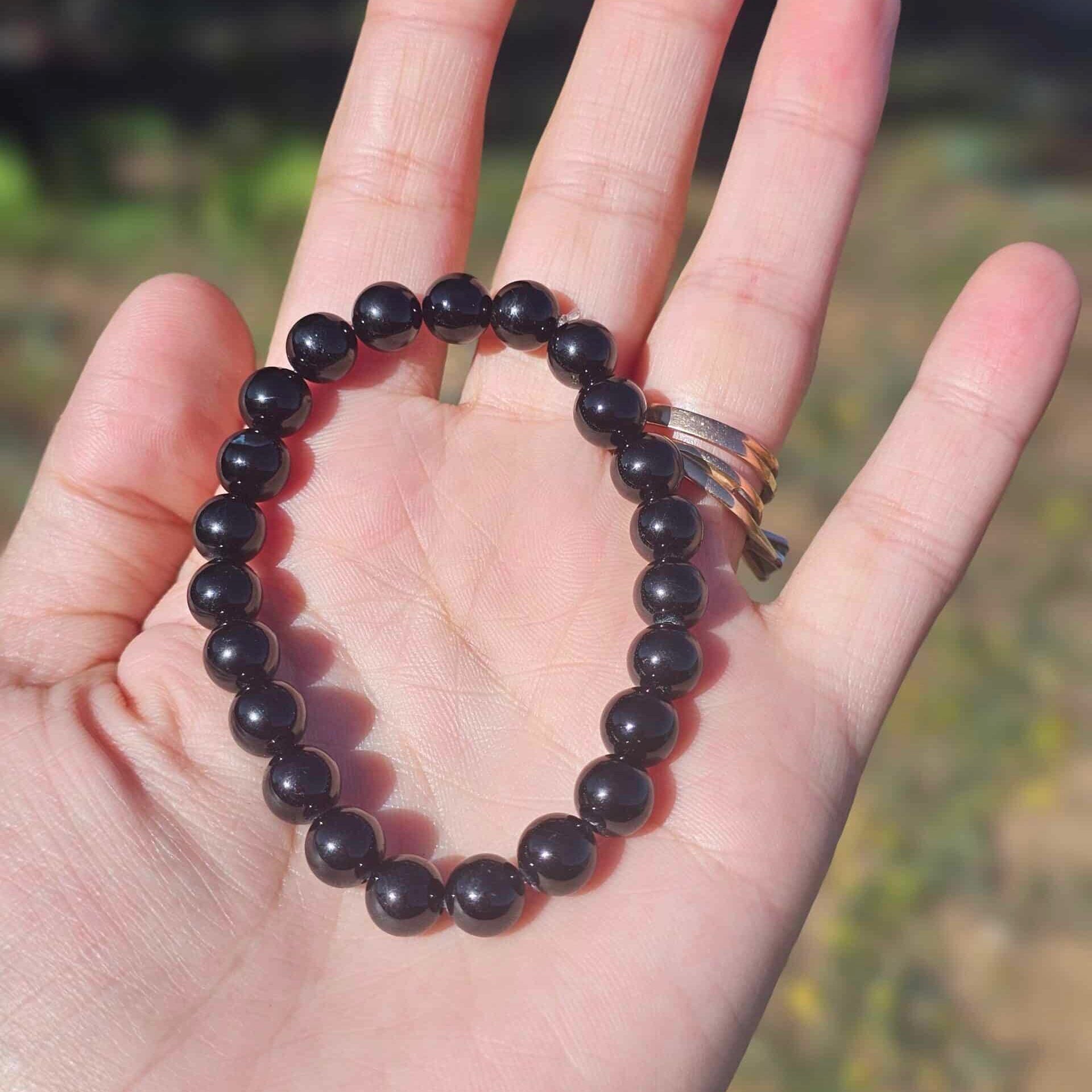 bracelet tourmaline noire ajustable pour une protection élégante