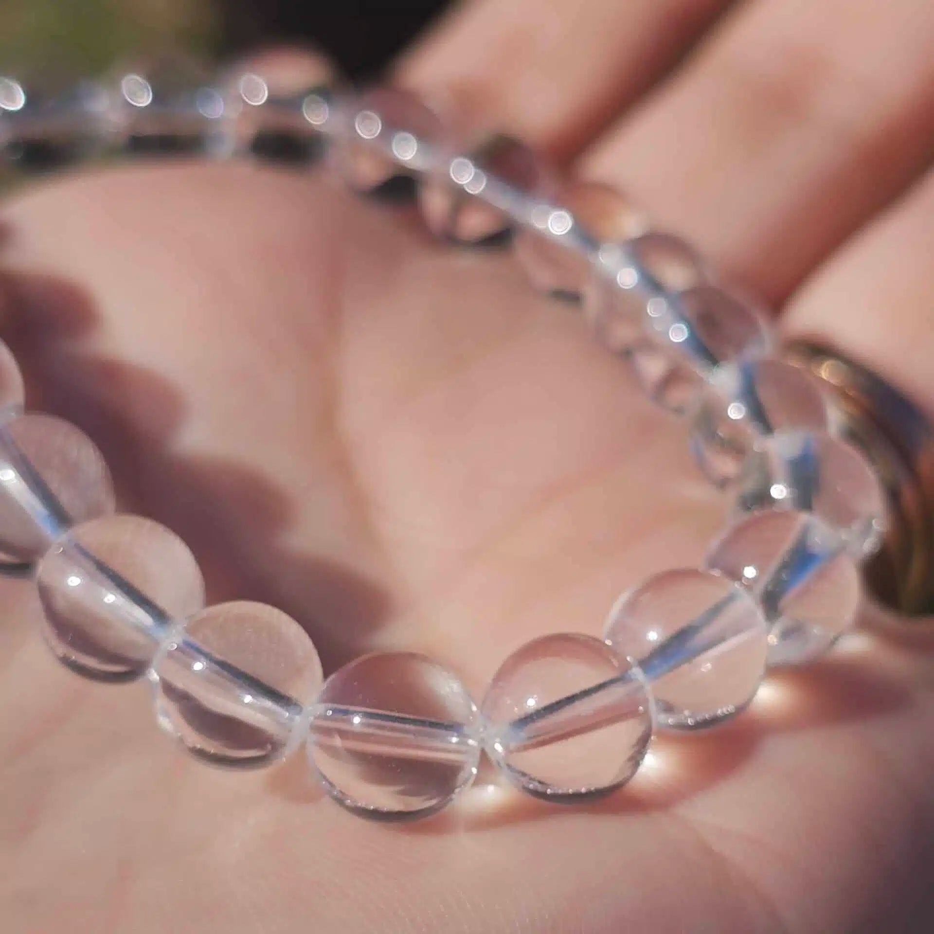 bracelet élastique en Clear Quartz ajustable pour harmonie et élégance