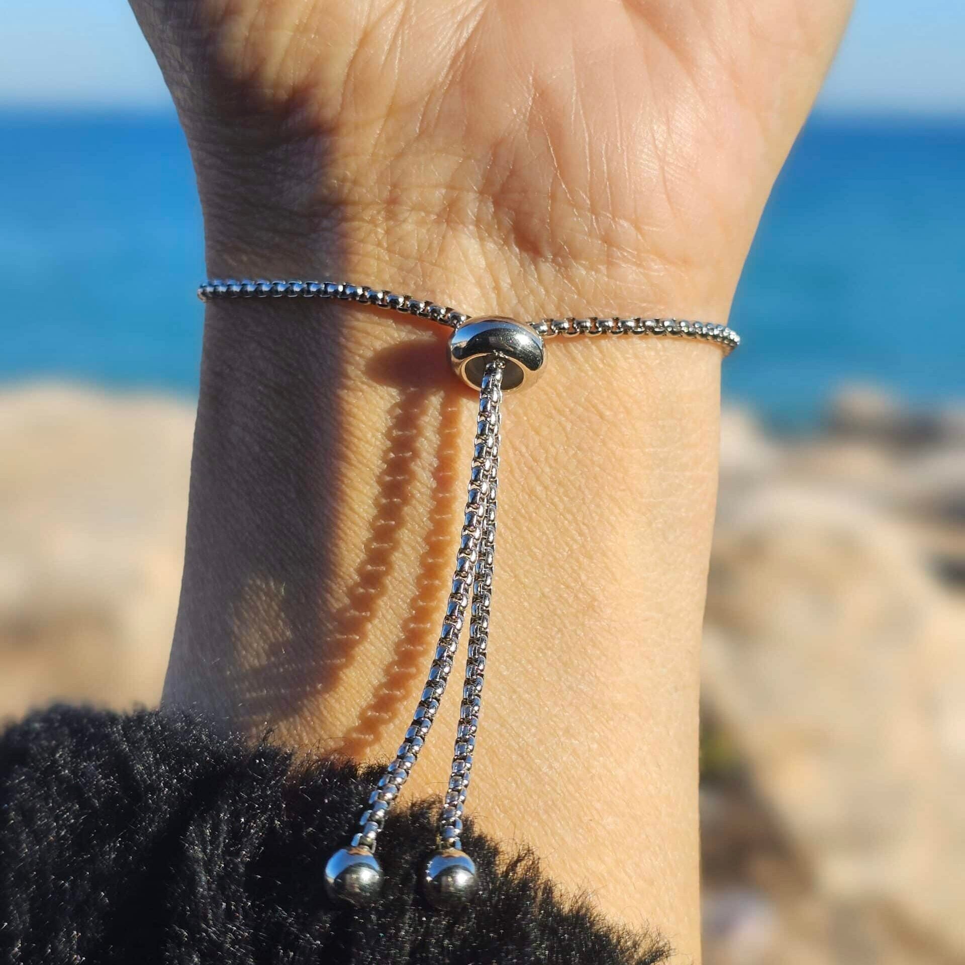 Bracelet ajustable en acier inoxydable et améthyste naturelle – Bijou énergétique et élégant