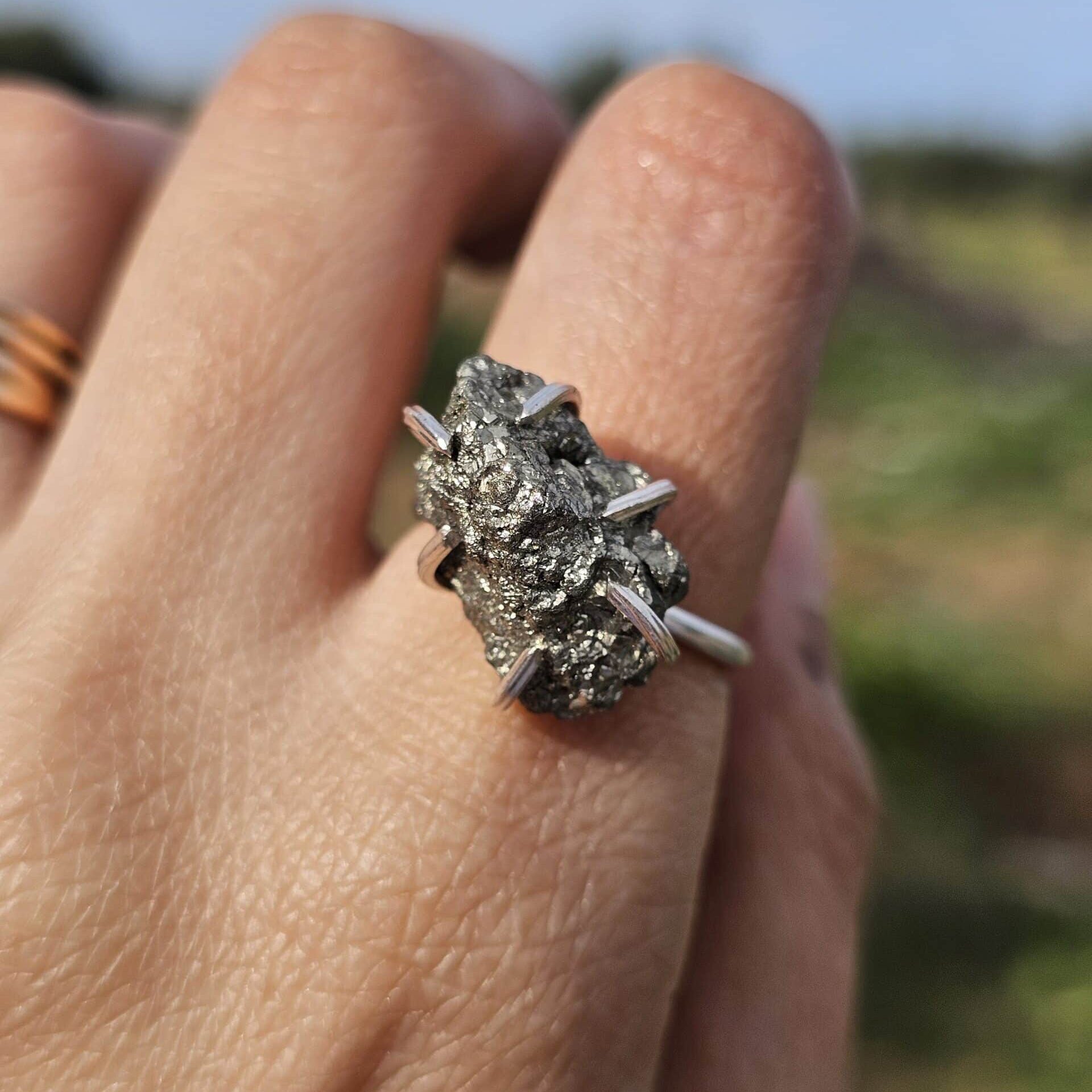 bague argent ajustable unique avec pyrite brute pour un style inégalé