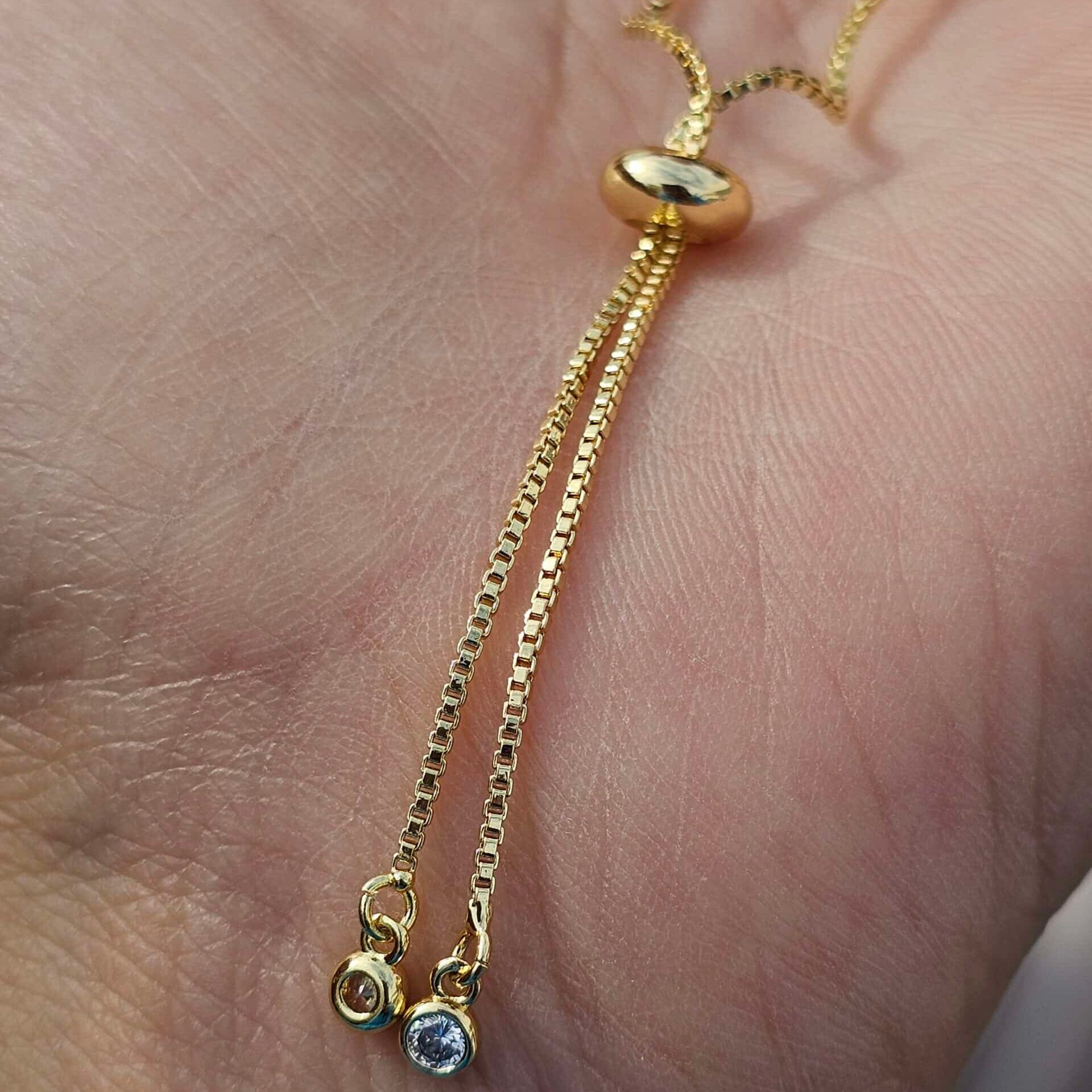 Bracelet en acier inoxydable ajustable avec cornaline au centre