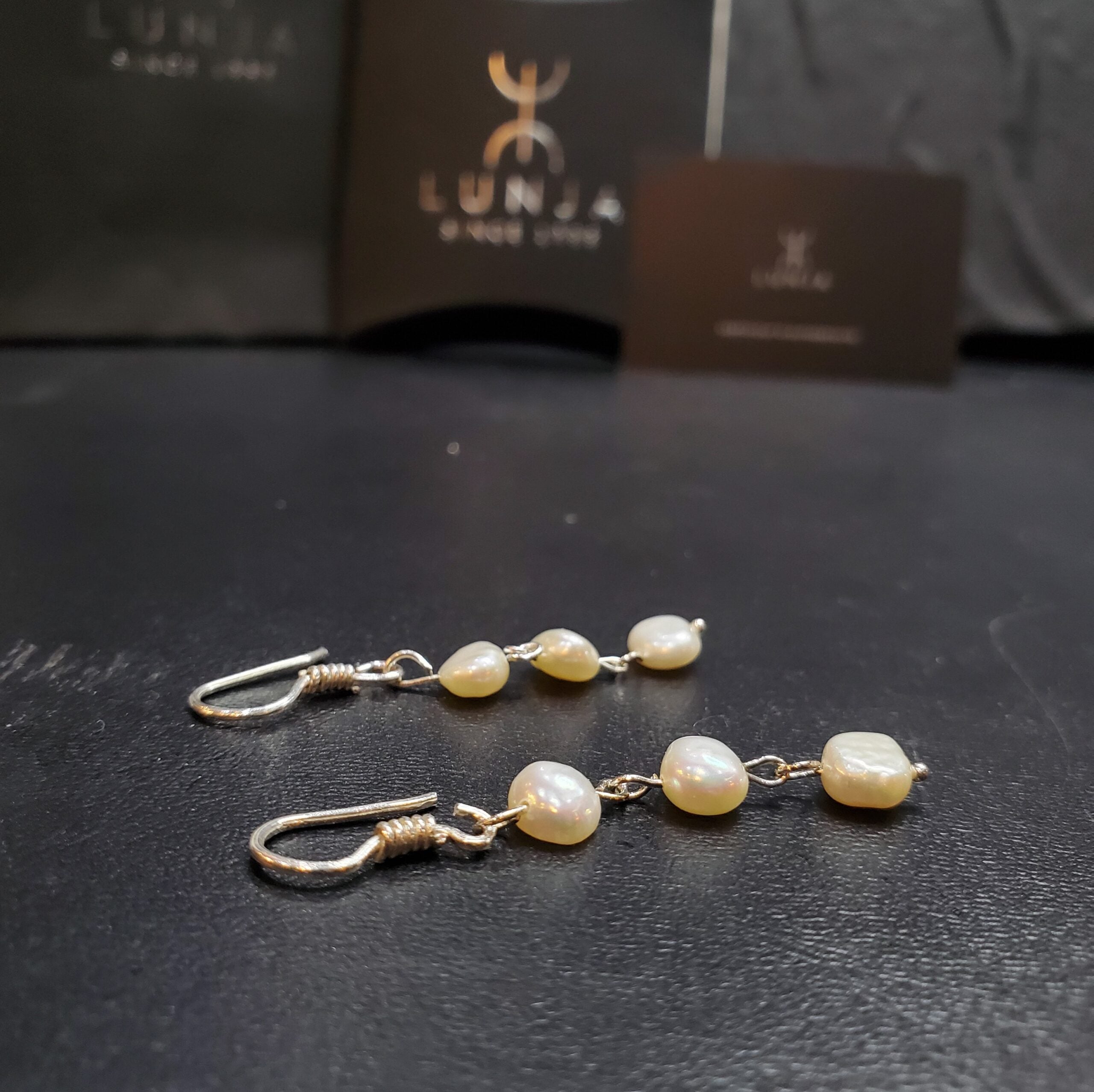 Boucles d’oreilles argent 925 perles plates naturelles