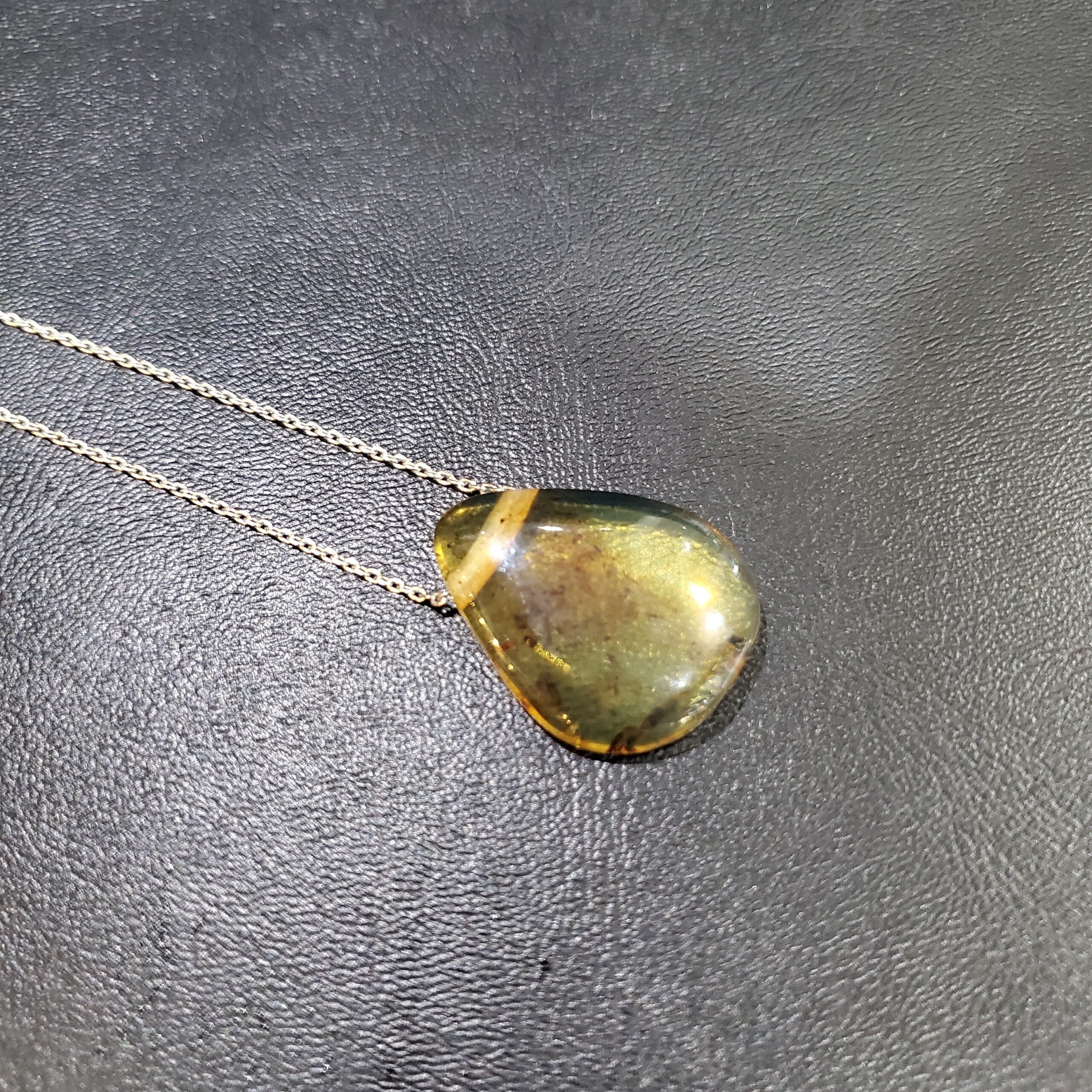 Pendentif Ambre Jaune véritable avec inclusions d'insectes & Collier Argent 925/1000