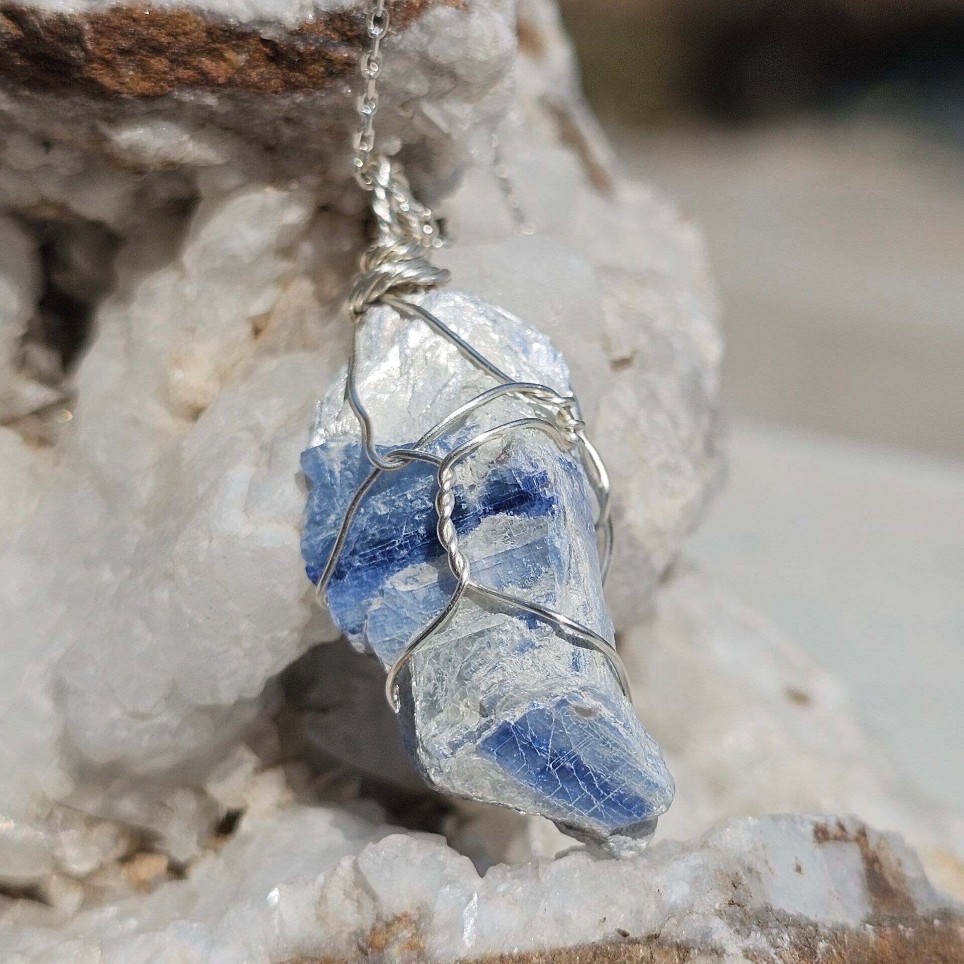 Collier argent 925 avec pendentif Kyanite, élégance unique 45 cm