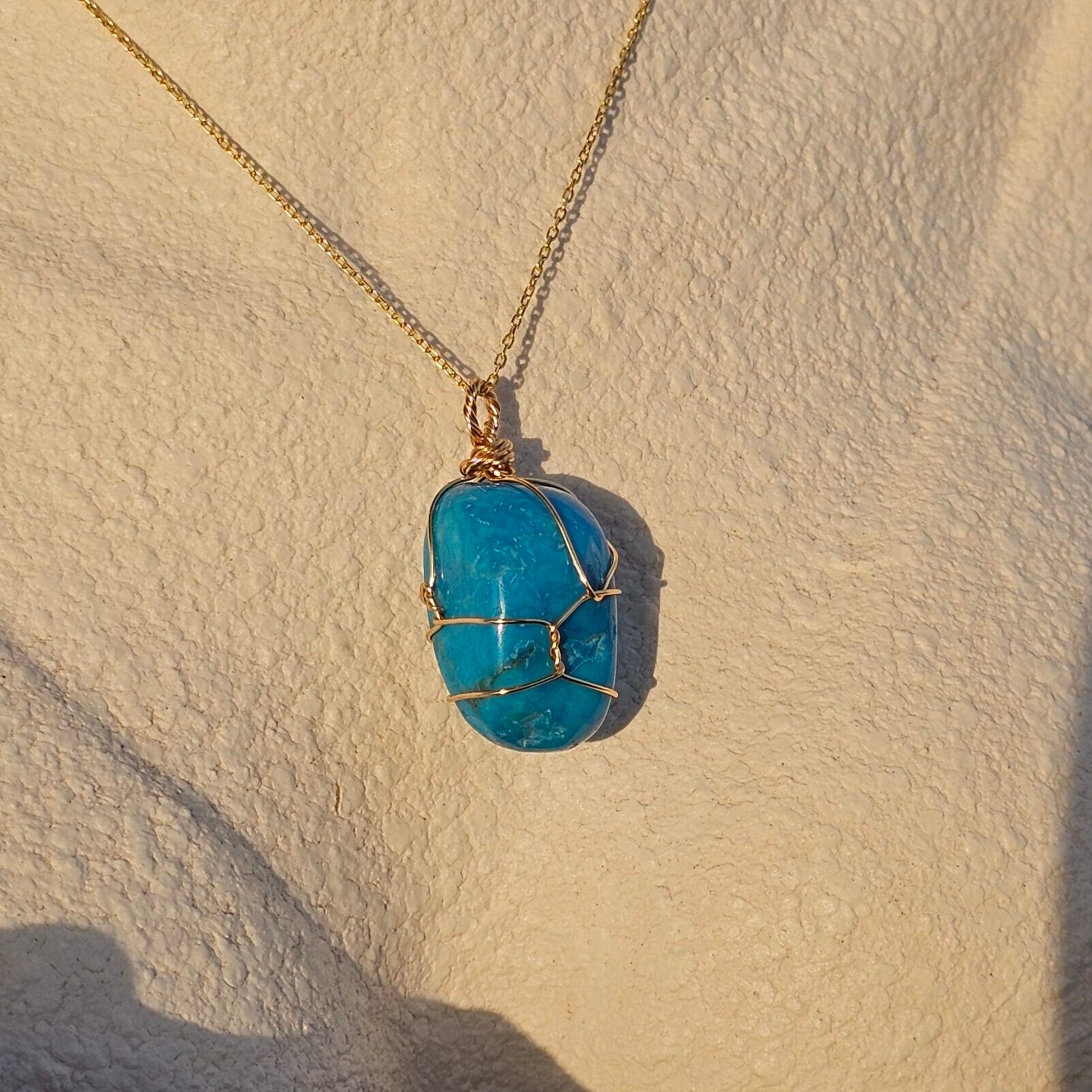 Collier Pendentif Turquoise Ciel en Argent et Or - Élégance Intemporelle