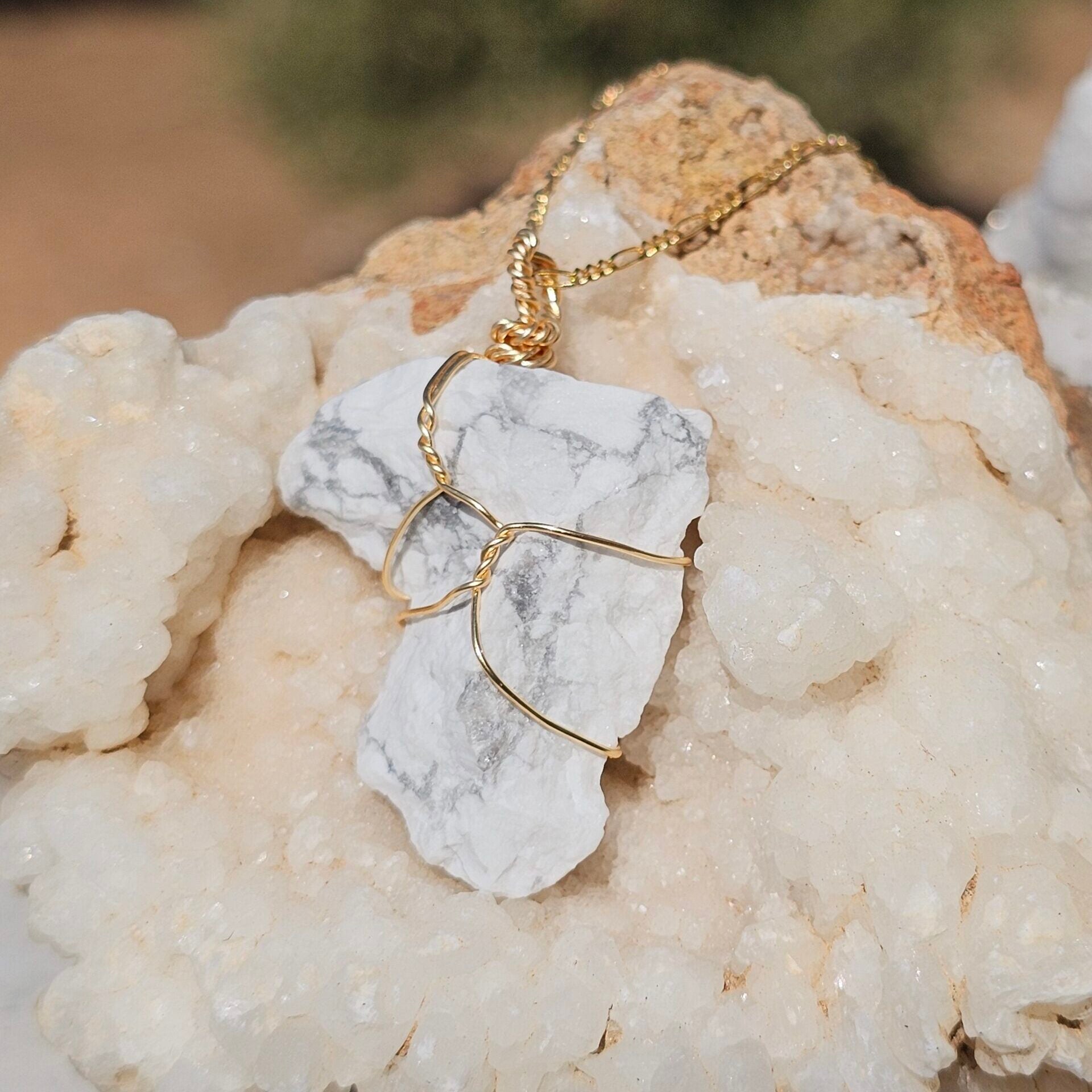 Collier Argent 925 Plaqué Or Pendentif Howlite - Élégance Naturelle