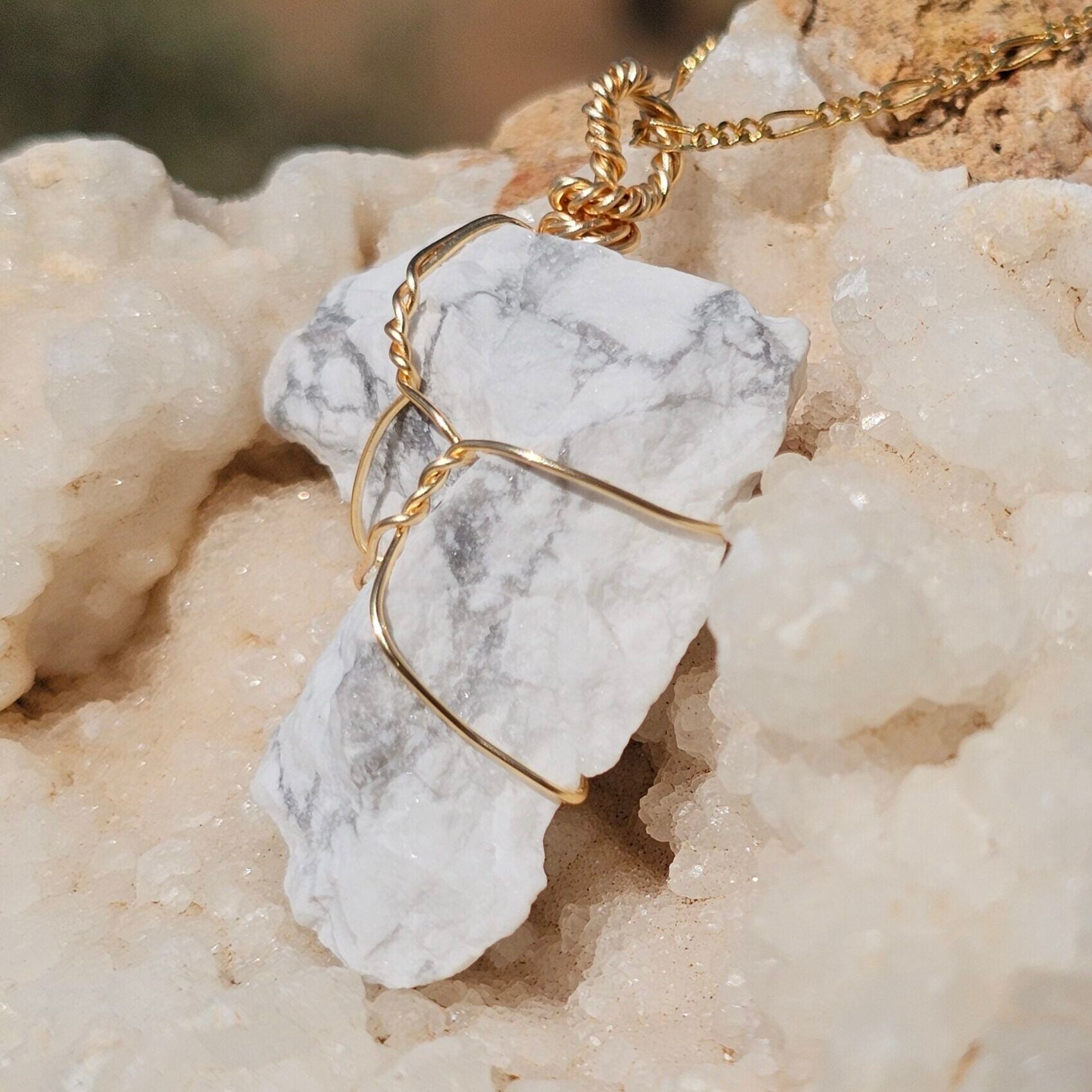 Collier Argent 925 Plaqué Or Pendentif Howlite - Élégance Naturelle