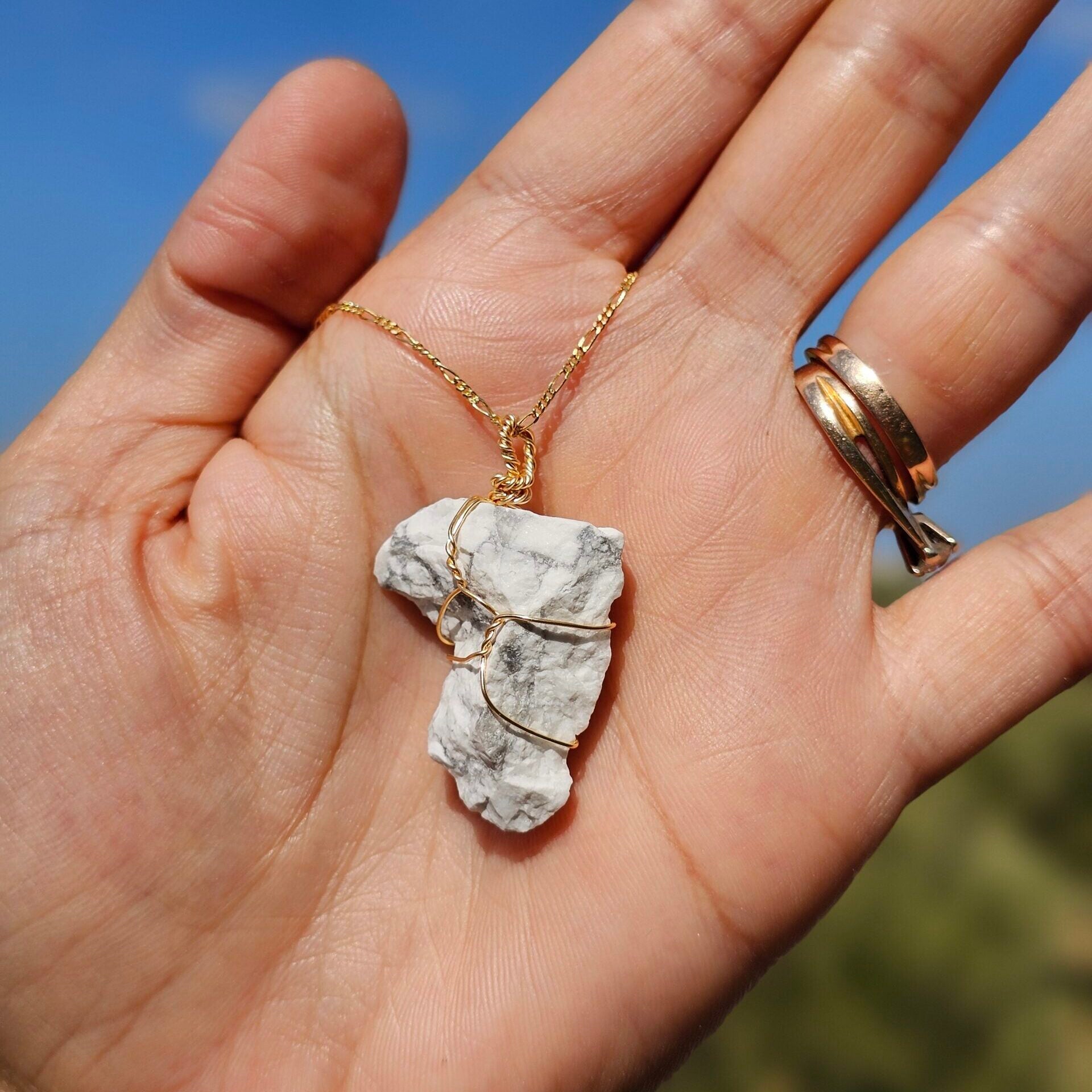 Collier Argent 925 Plaqué Or Pendentif Howlite - Élégance Naturelle