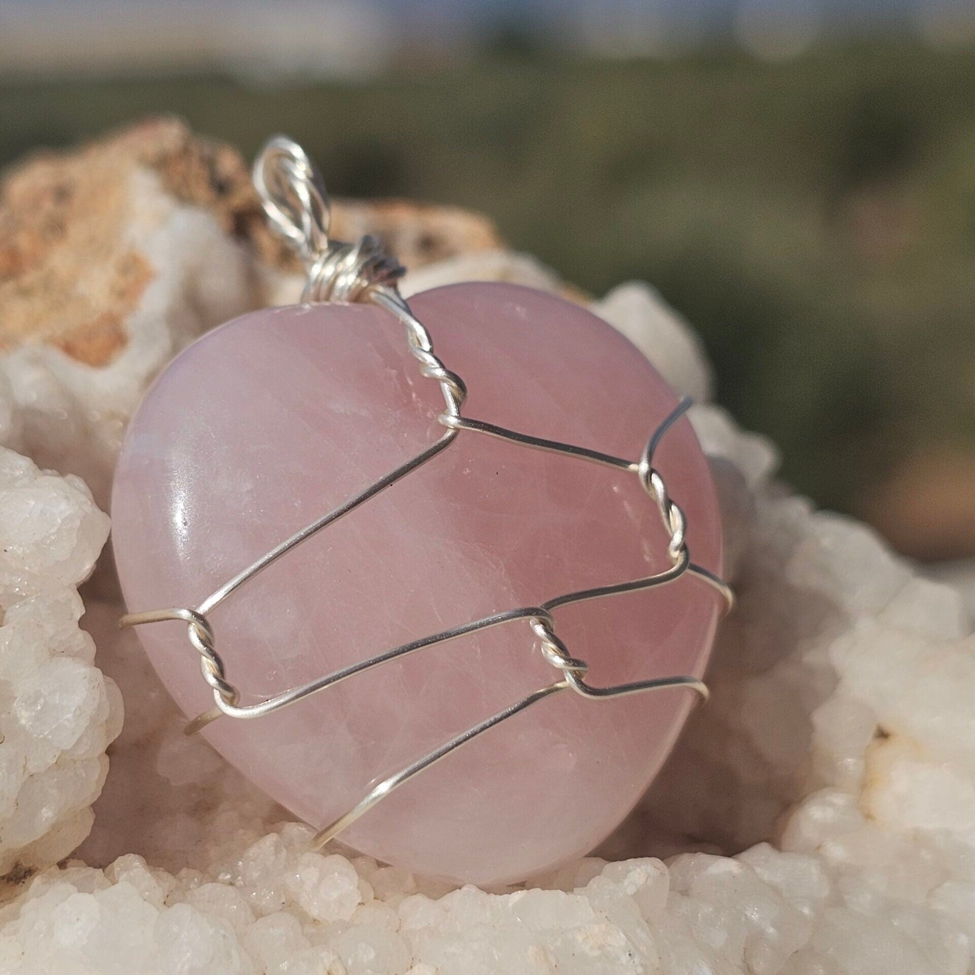 Pendentif cœur en quartz rose sertie d'acier inoxydable – sans collier