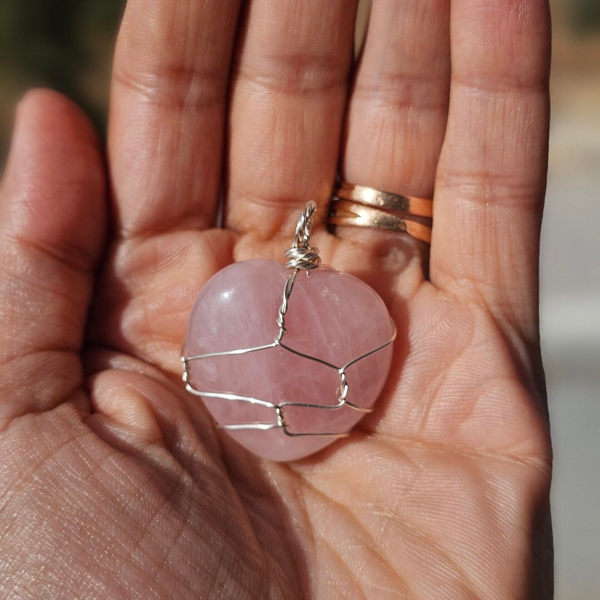Pendentif cœur en quartz rose sertie d'acier inoxydable – sans collier