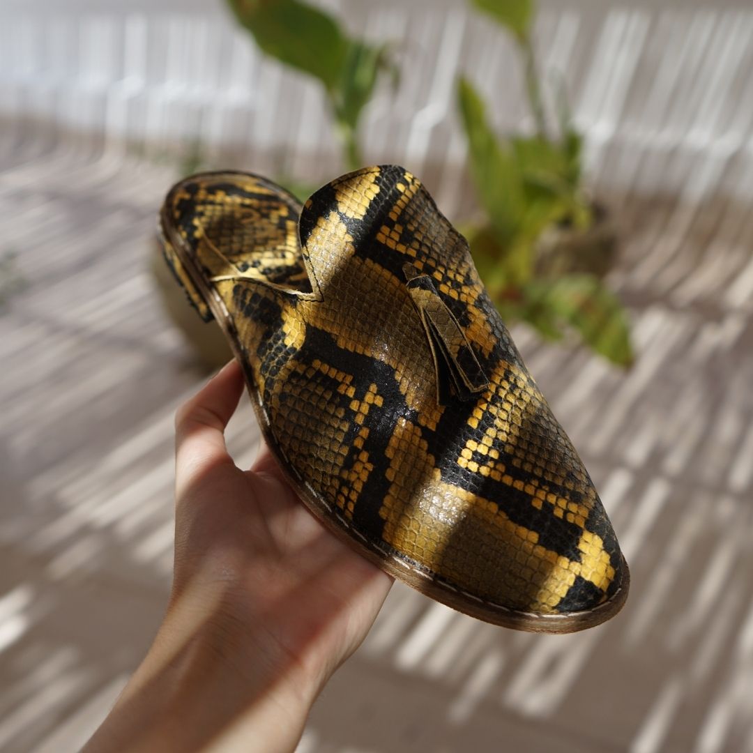 “Taïpan” unisex yellow leather slipper, upcycled balgha