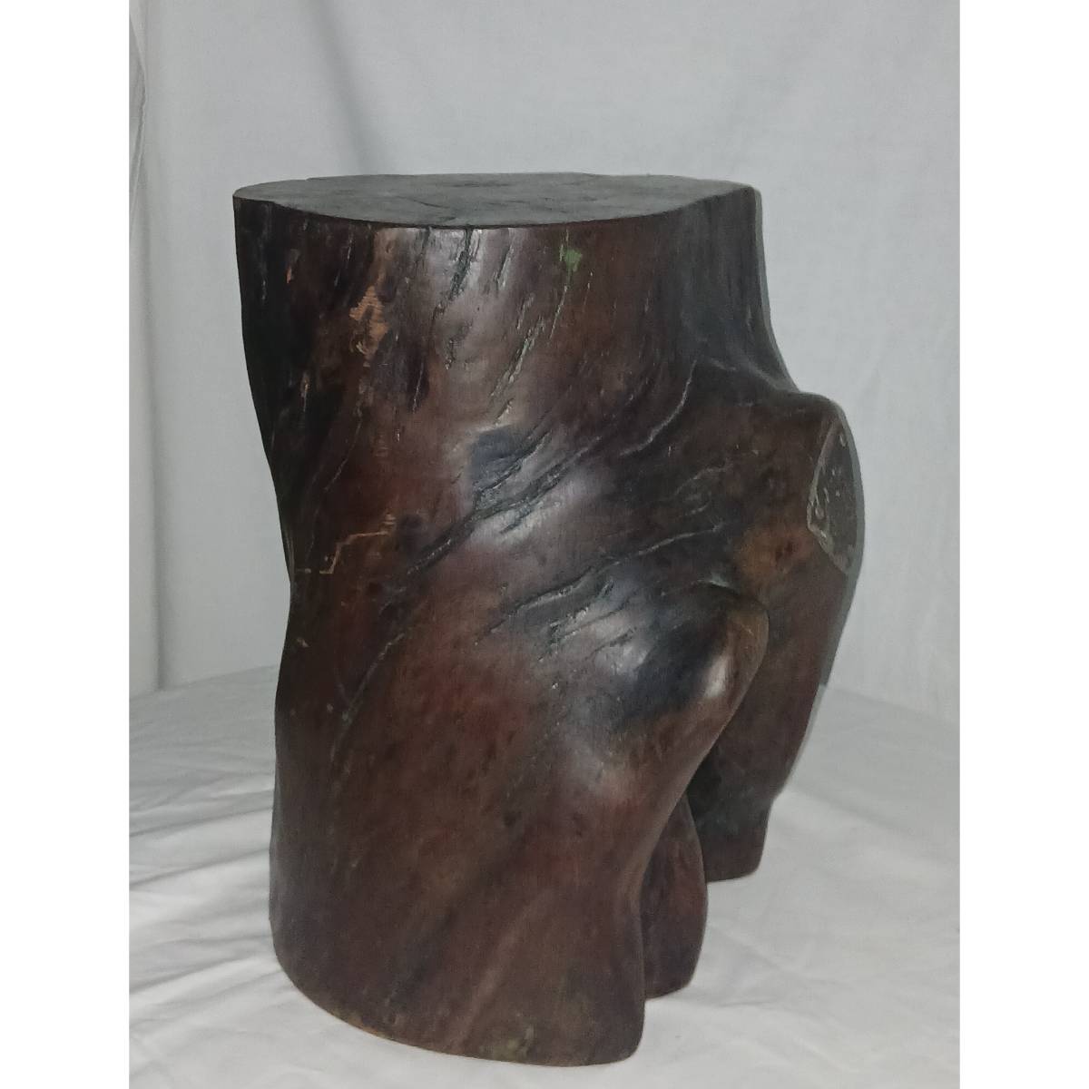 Tabouret en bois artisanal pour un style africain unique