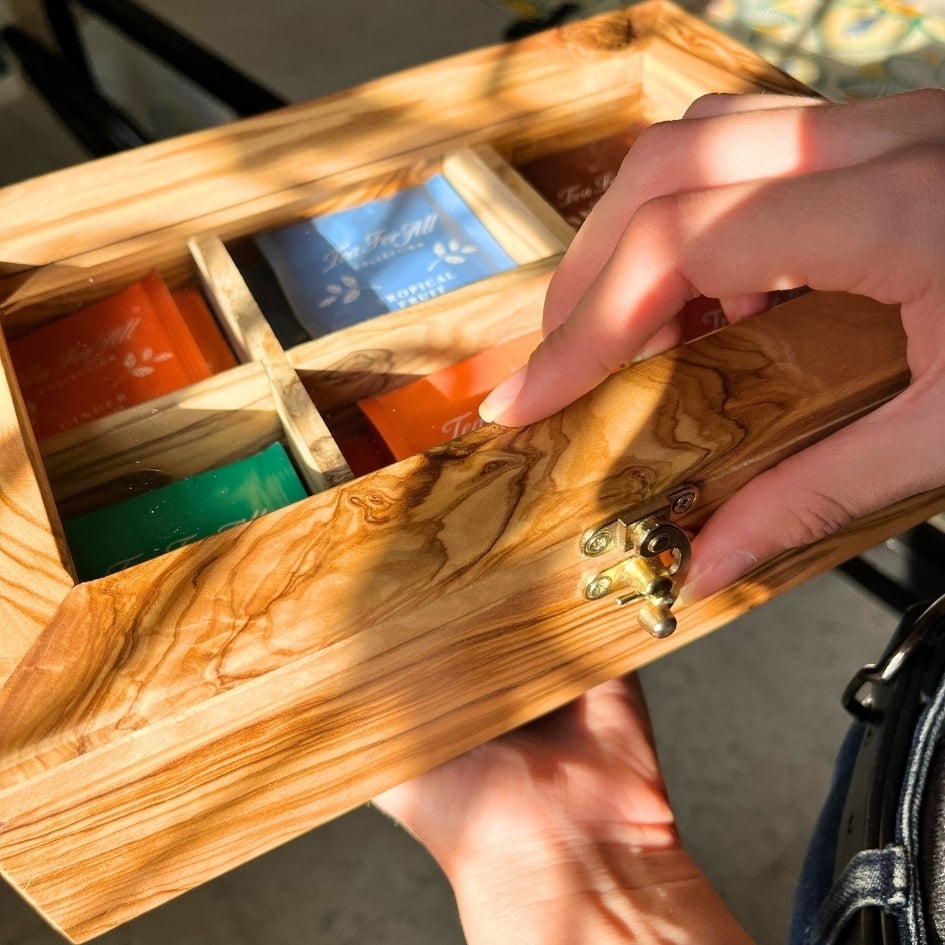 Boîte à thé en bois d'olivier, fait main avec 6 compartiments