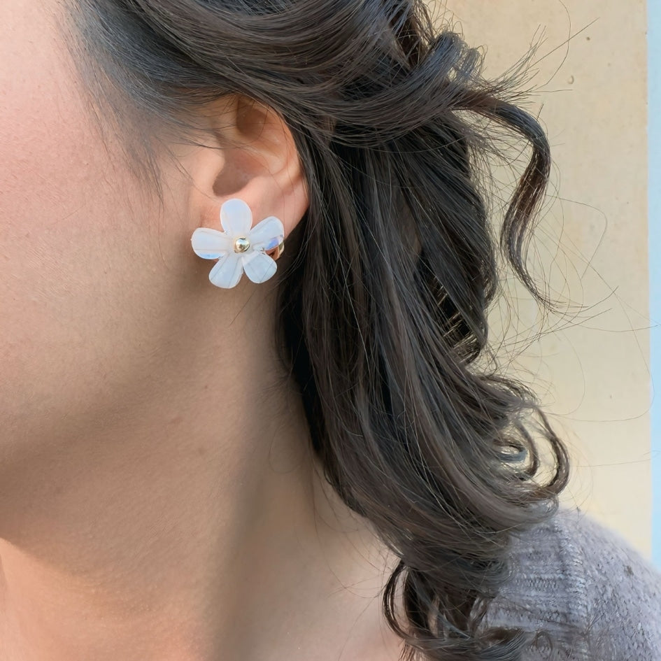 Boucles d'oreilles artisanales en forme de fleur