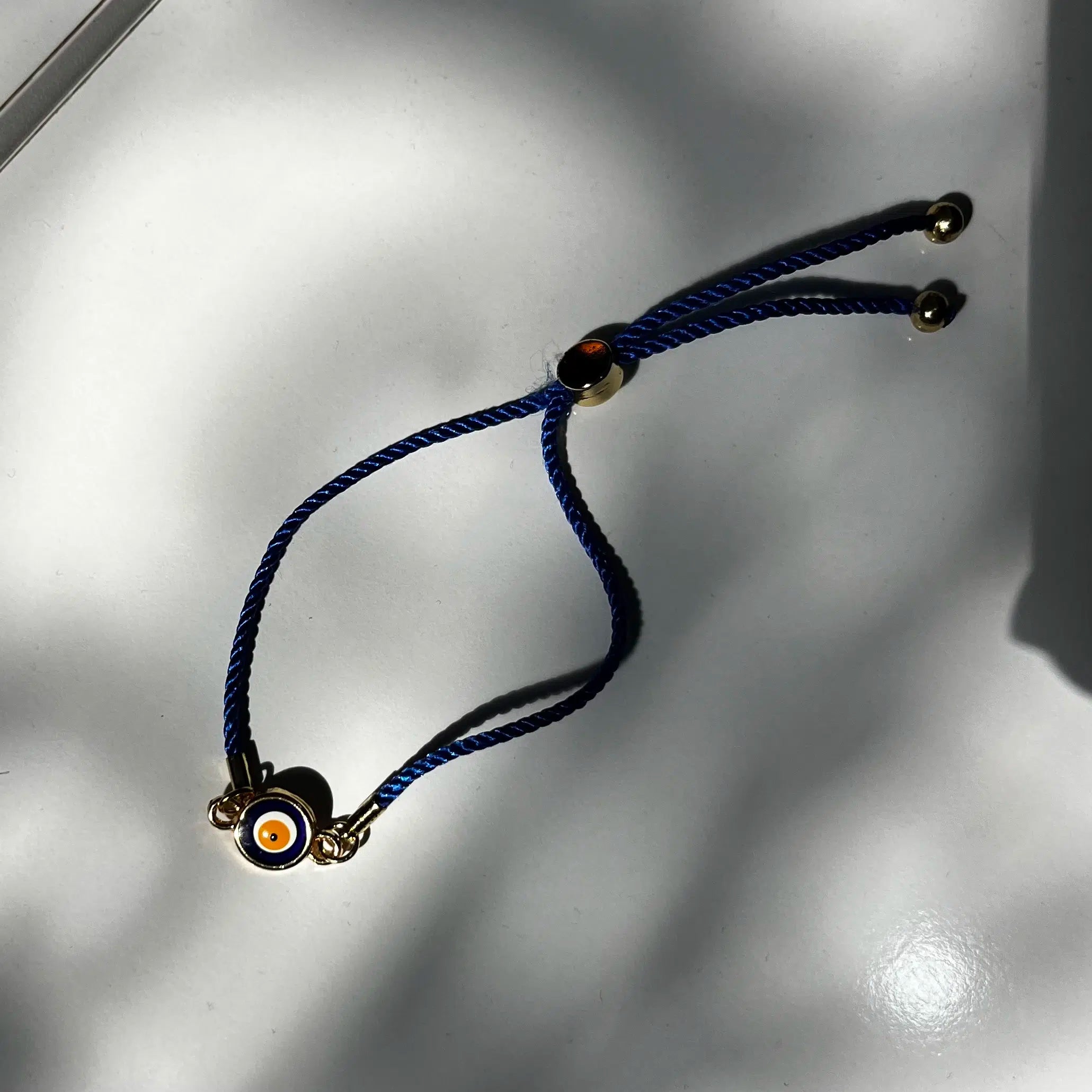 Bracelet artisanal avec motif œil en Cordon Bleu Marine