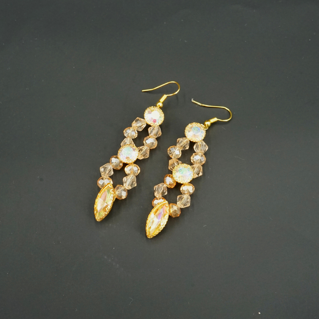 Boucles d'oreilles couleur d'orée, modelé anciennes corail